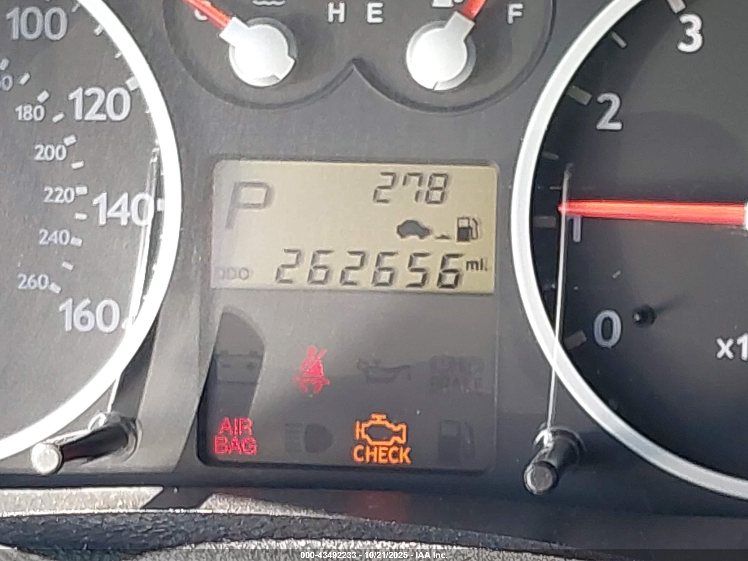2006 Hyundai Tiburon Gt/gt Limited/se Белый vin: KMHHN65F46U208237