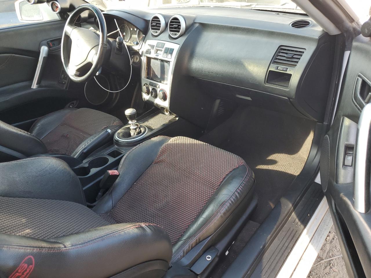 2005 Hyundai Tiburon Gt White vin: KMHHN65F65U180391