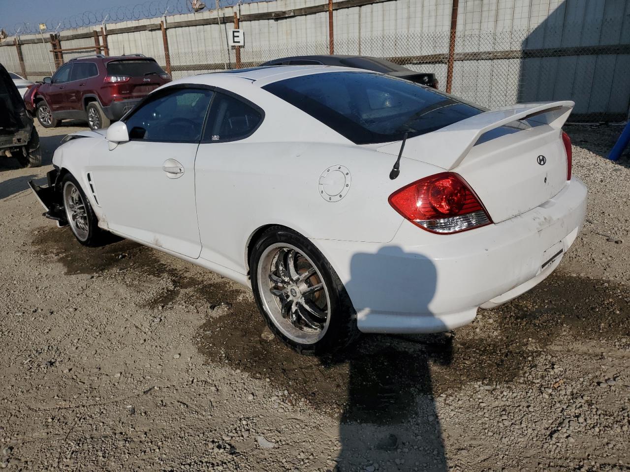 2005 Hyundai Tiburon Gt White vin: KMHHN65F65U180391