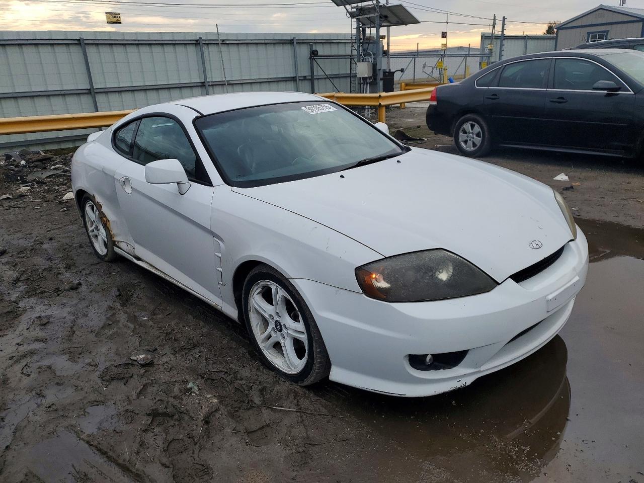 2006 Hyundai Tiburon Gt White vin: KMHHN65F86U208161