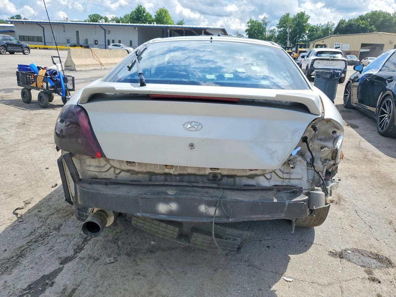 2003 Hyundai Tiburon Gt V6 Silver vin: KMHHN65F93U052126
