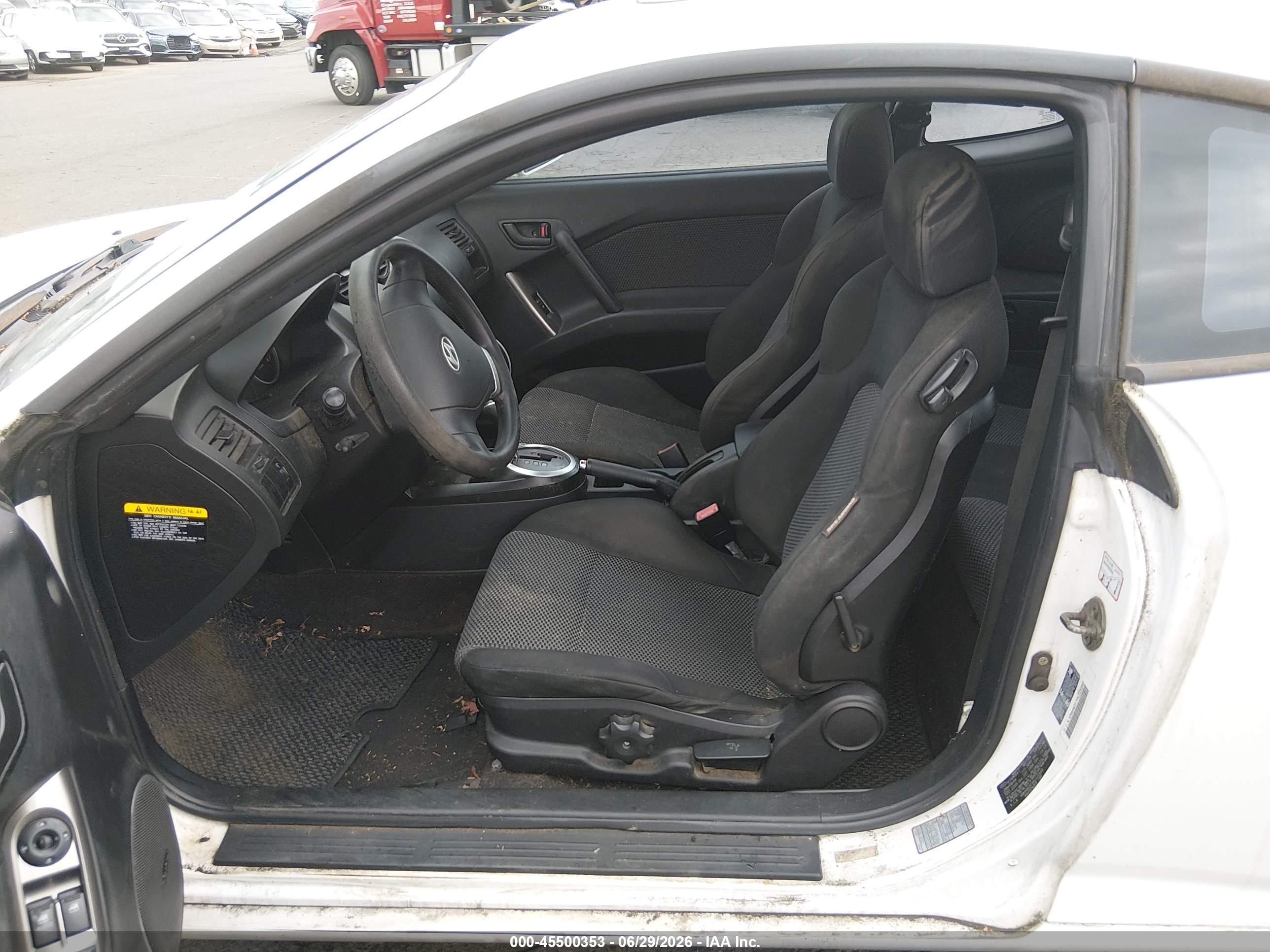 2004 Hyundai Tiburon Gt V6/gt V6 Special Edition White vin: KMHHN65F94U125948