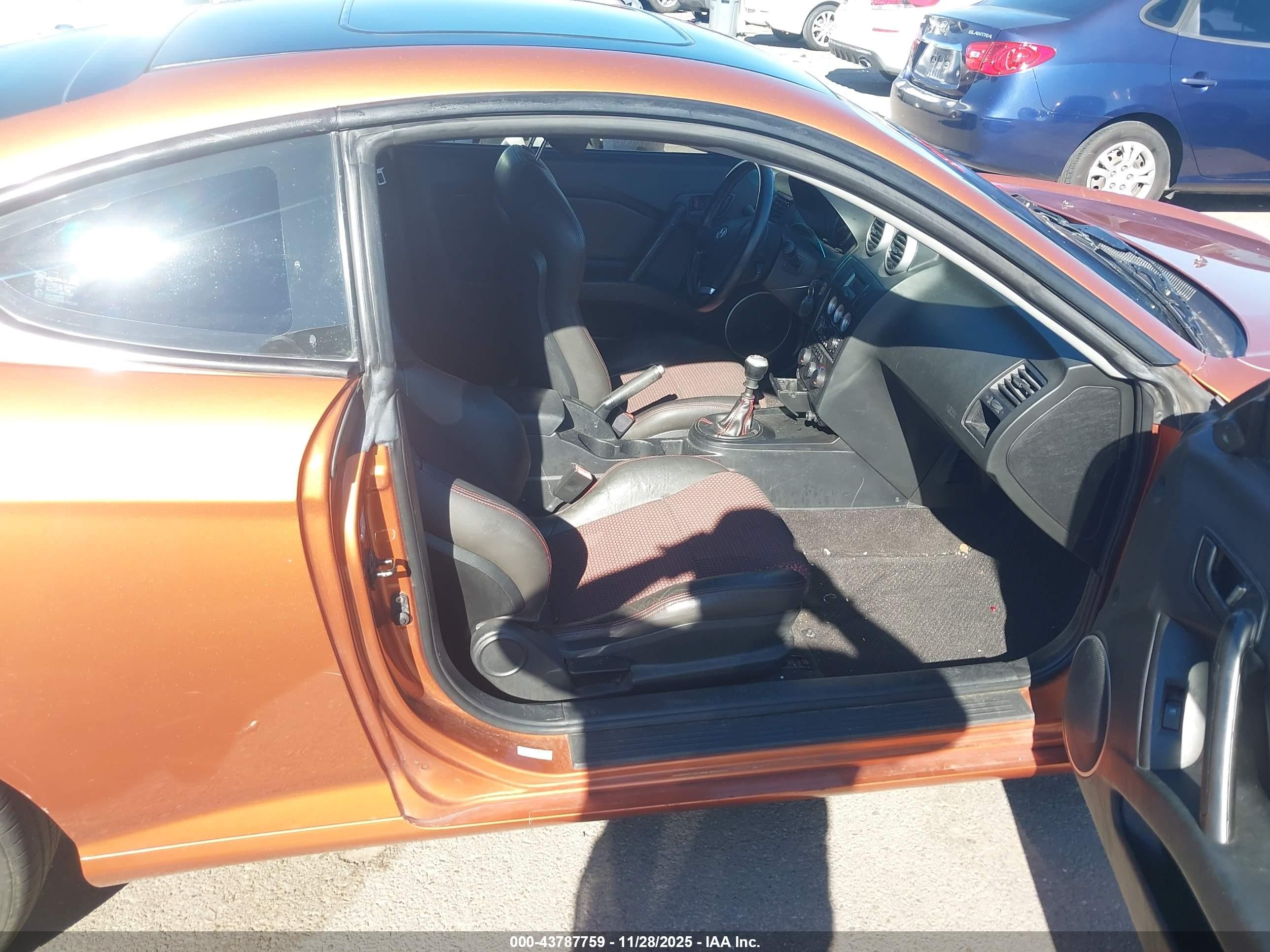 2006 Hyundai Tiburon Gt/gt Limited/se Оранжевый vin: KMHHN65F96U221775