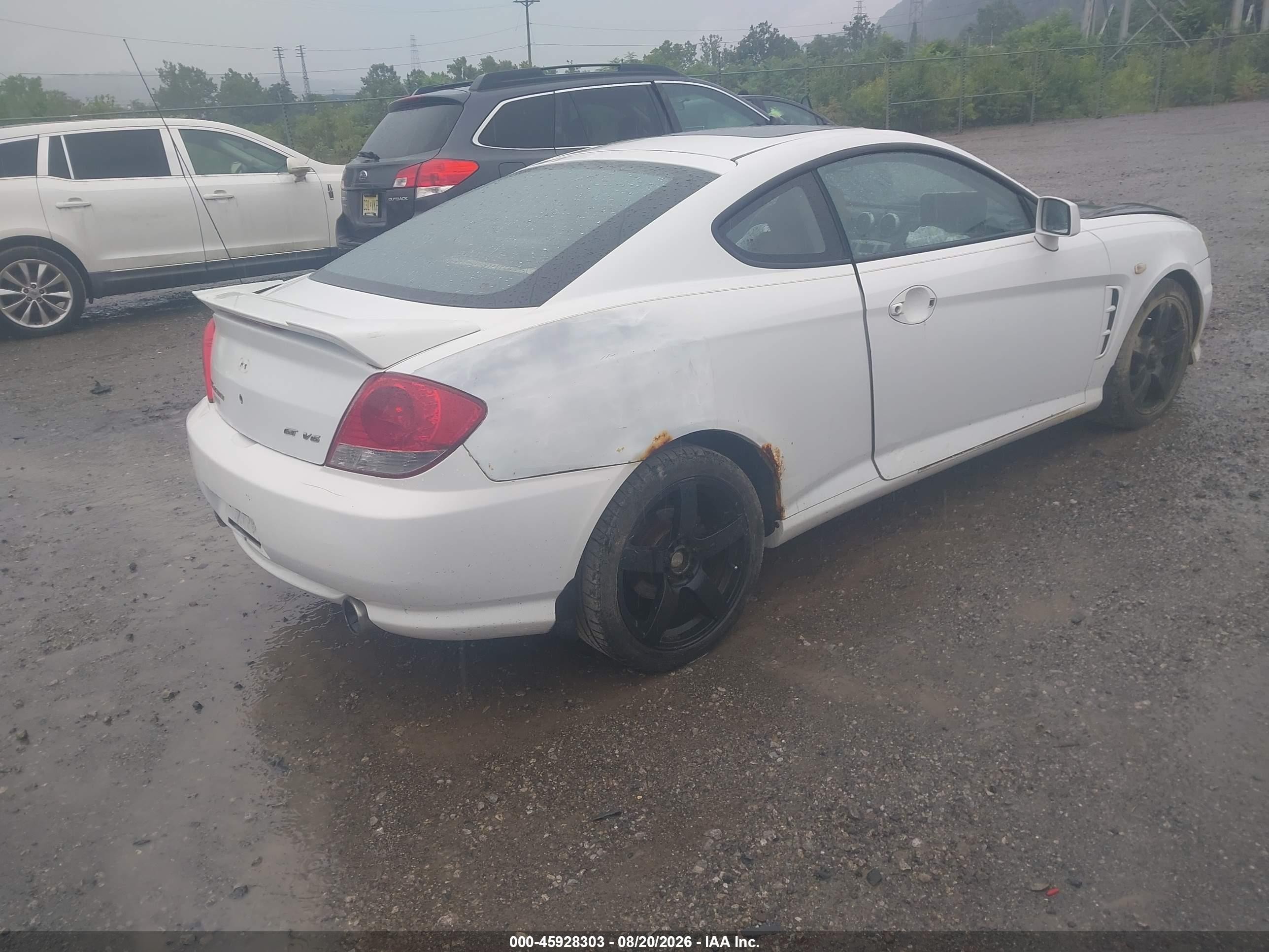 2006 Hyundai Tiburon Gt/gt Limited/se White vin: KMHHN65F96U225728