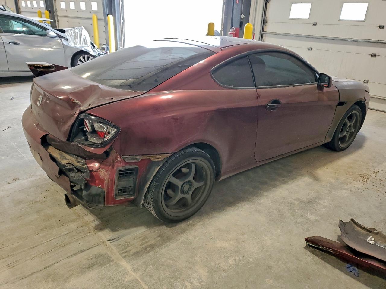 2007 Hyundai Tiburon Gt Burgundy vin: KMHHN66F57U262159