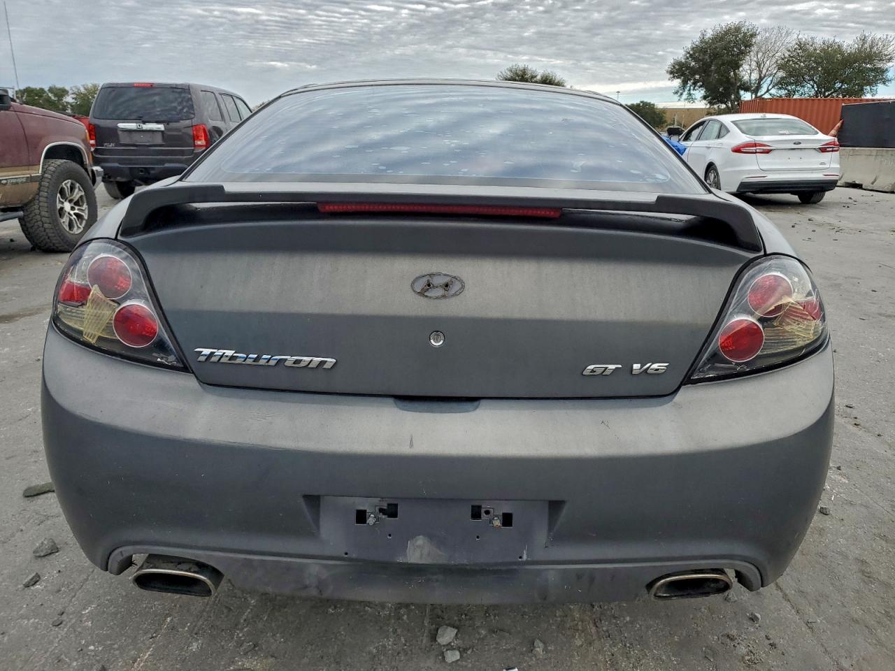 2007 Hyundai Tiburon Gt Gray vin: KMHHN66F77U238624