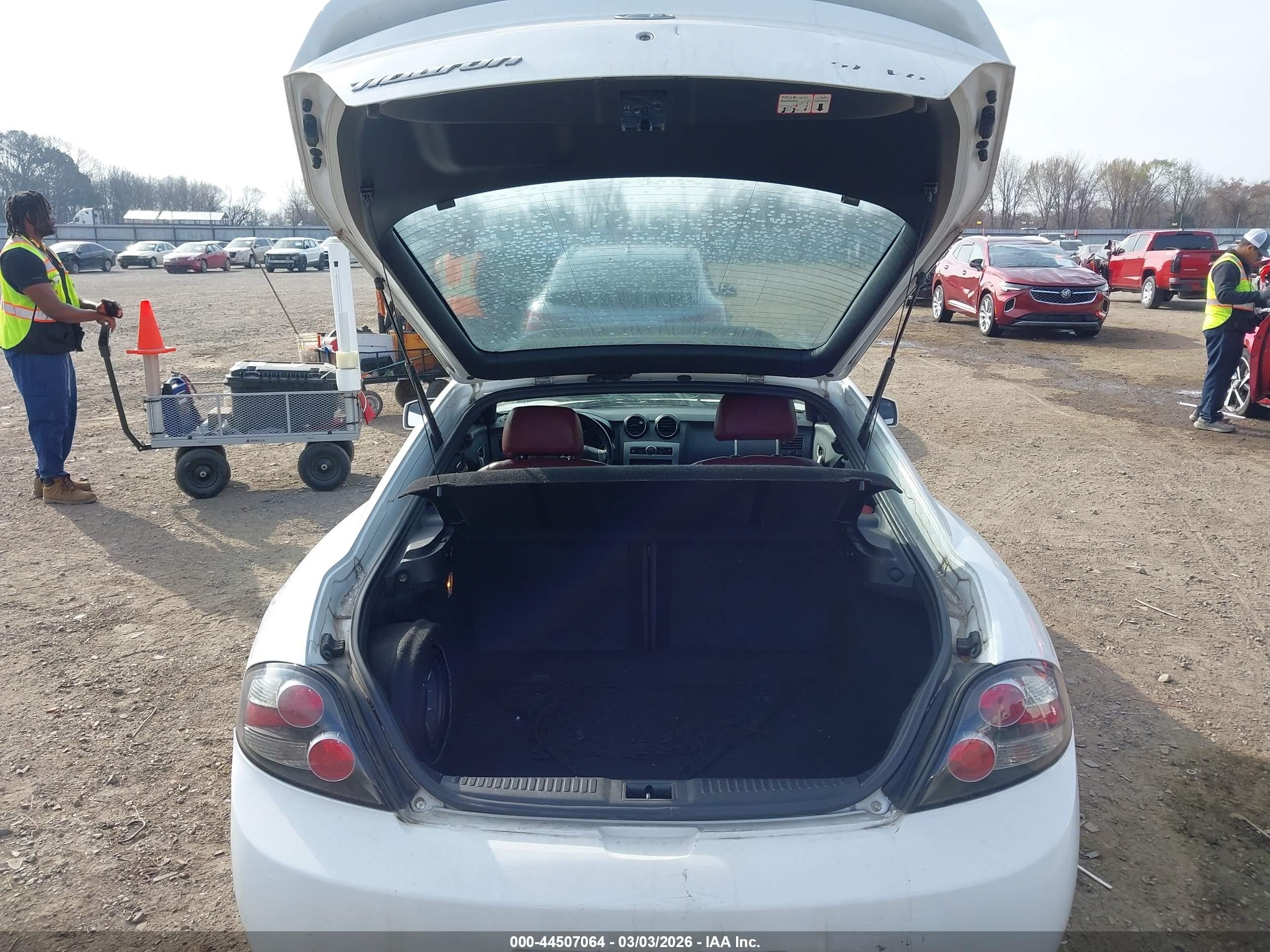 2007 Hyundai Tiburon Gt/gt Limited/se White vin: KMHHN66F77U252913