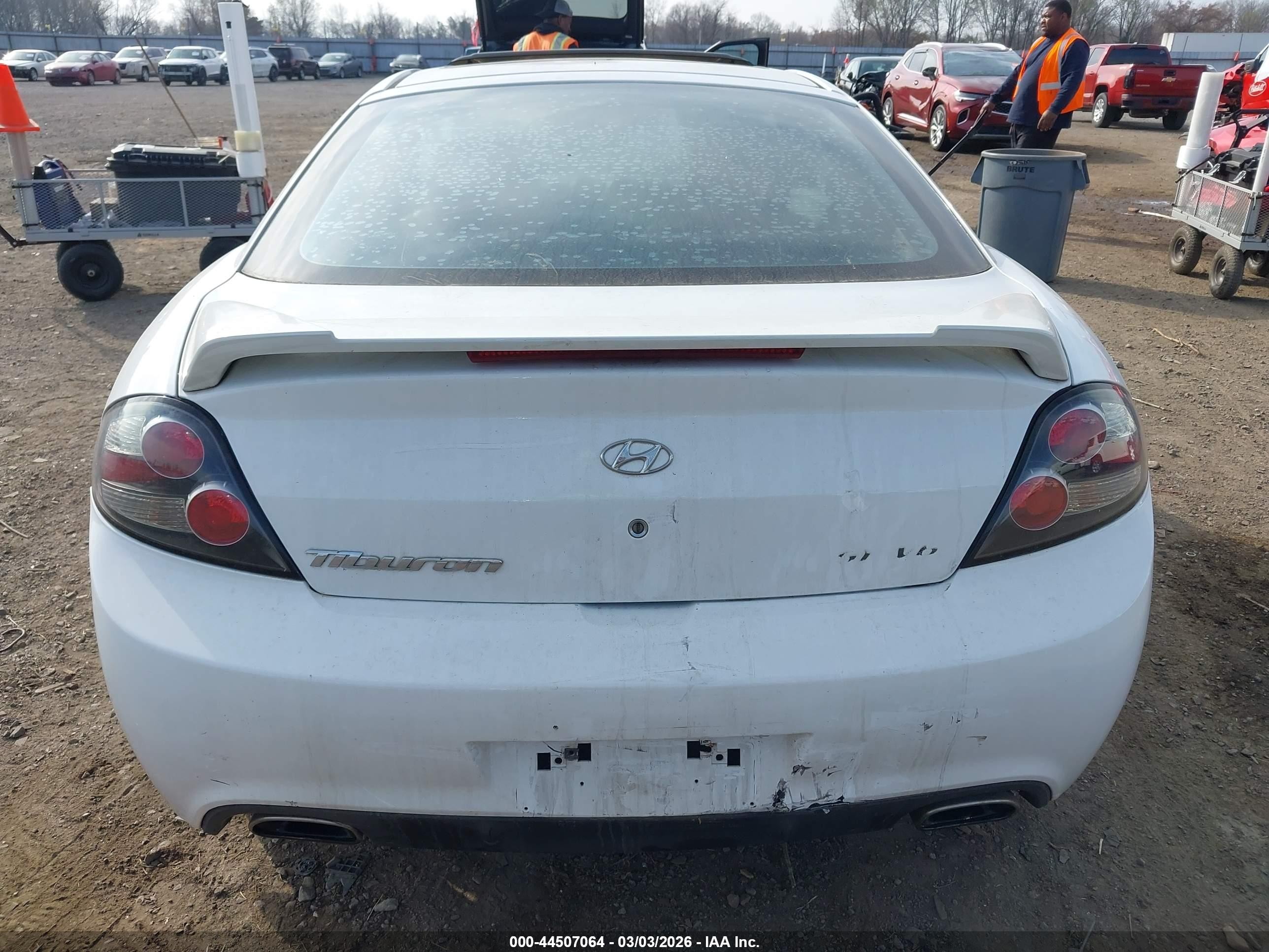 2007 Hyundai Tiburon Gt/gt Limited/se White vin: KMHHN66F77U252913