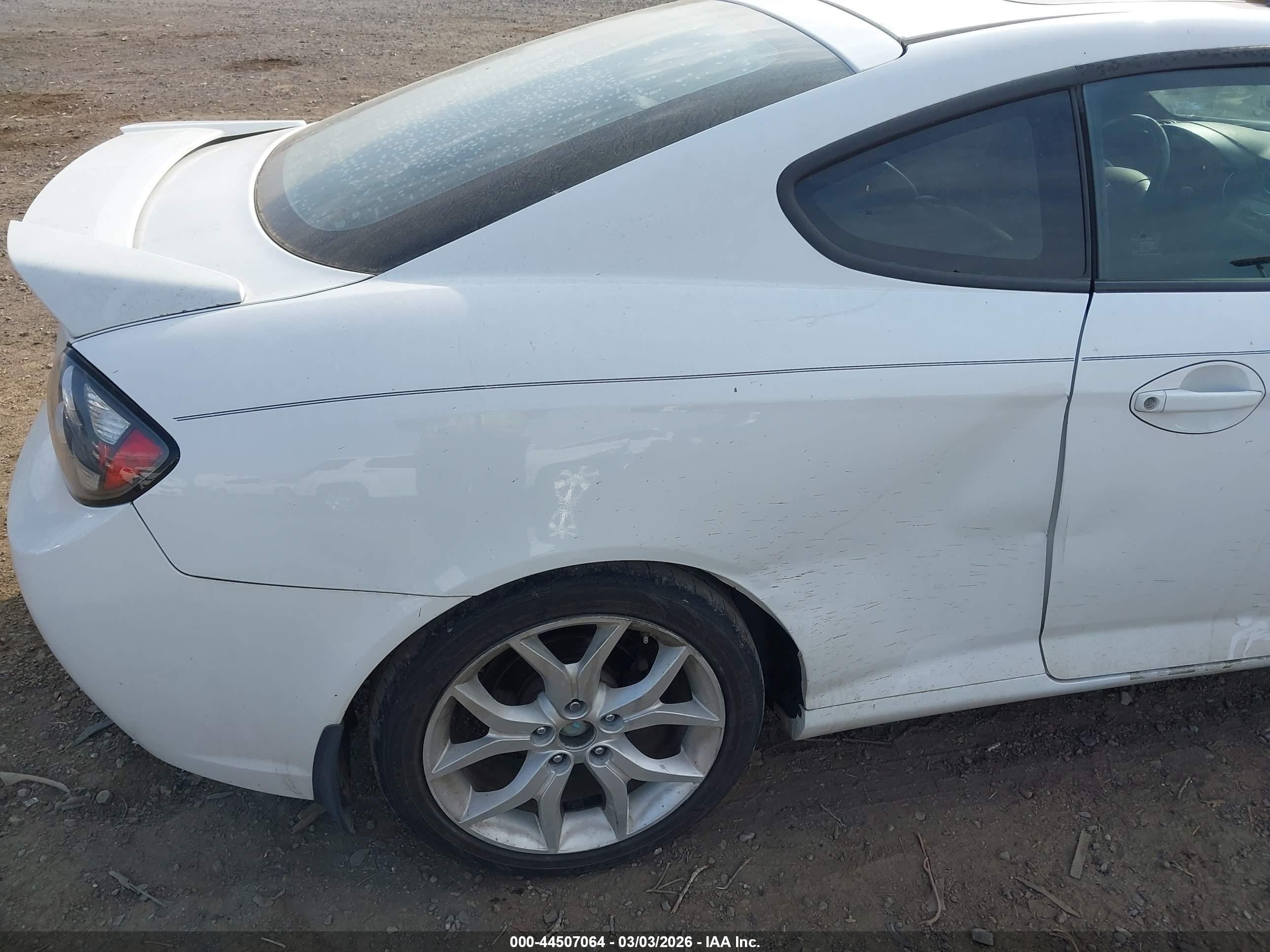 2007 Hyundai Tiburon Gt/gt Limited/se White vin: KMHHN66F77U252913