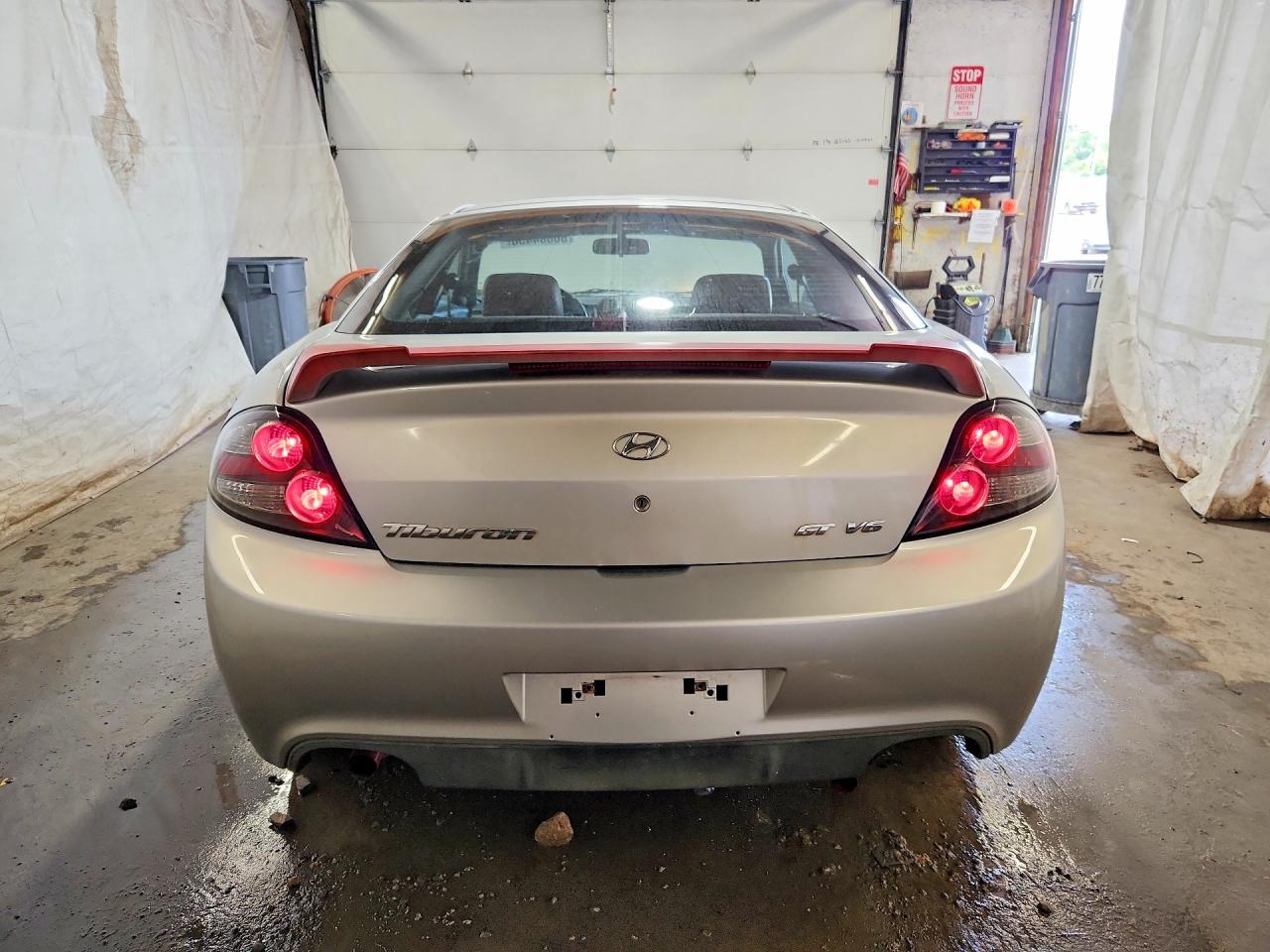 2008 Hyundai Tiburon Gt Silver vin: KMHHN66FX8U268461