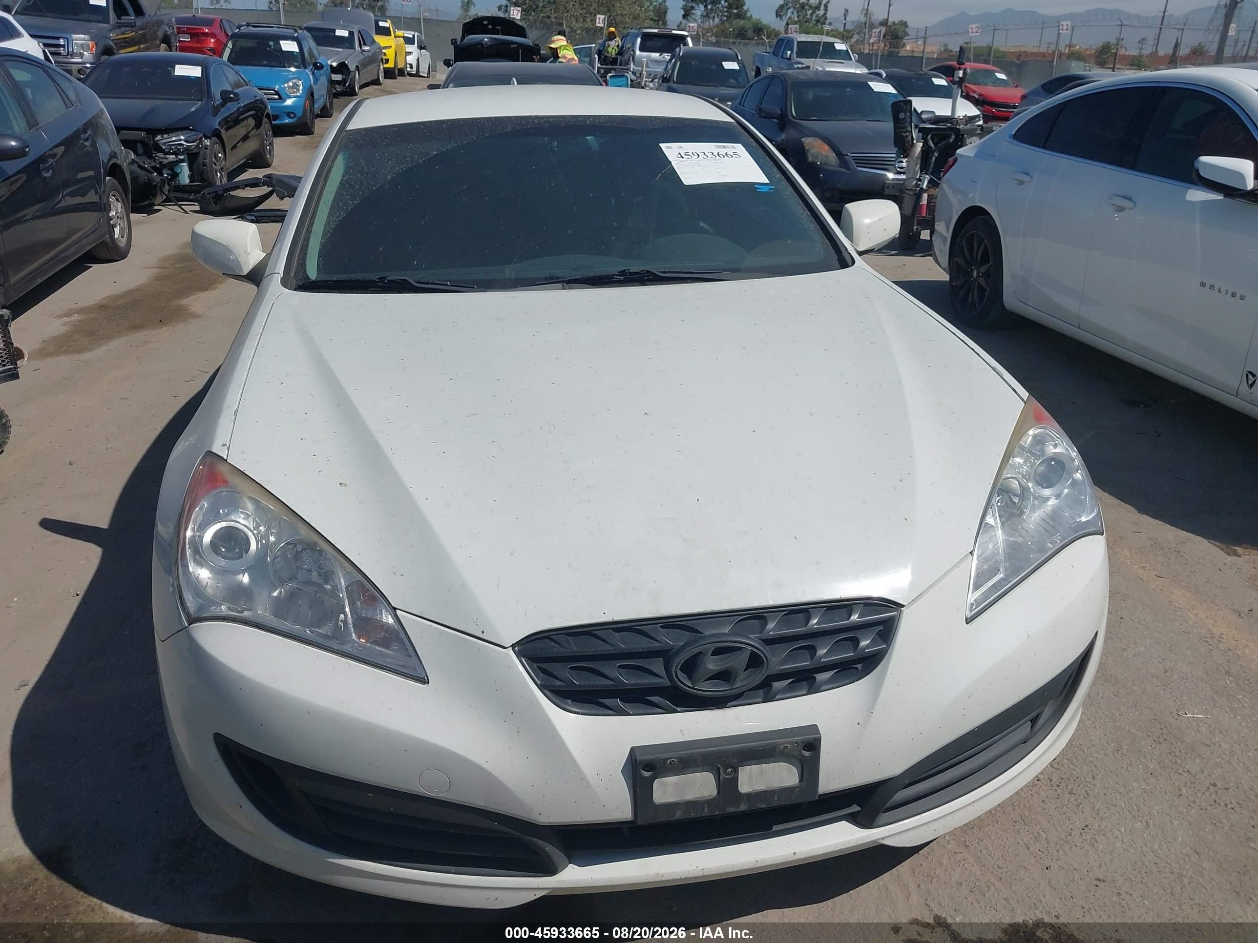 2012 Hyundai Genesis 2.0t White vin: KMHHT6KD0CU075951