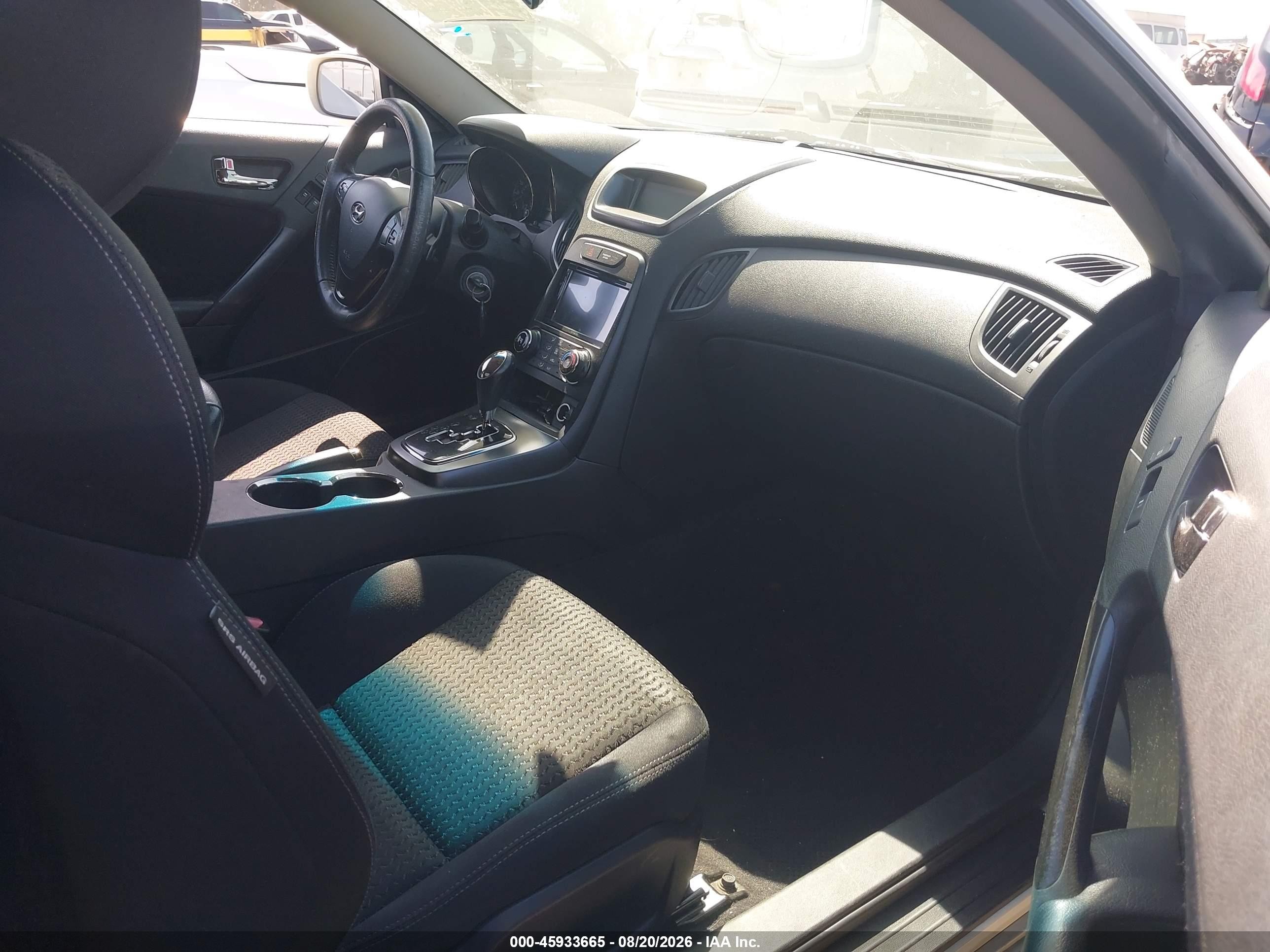 2012 Hyundai Genesis 2.0t White vin: KMHHT6KD0CU075951