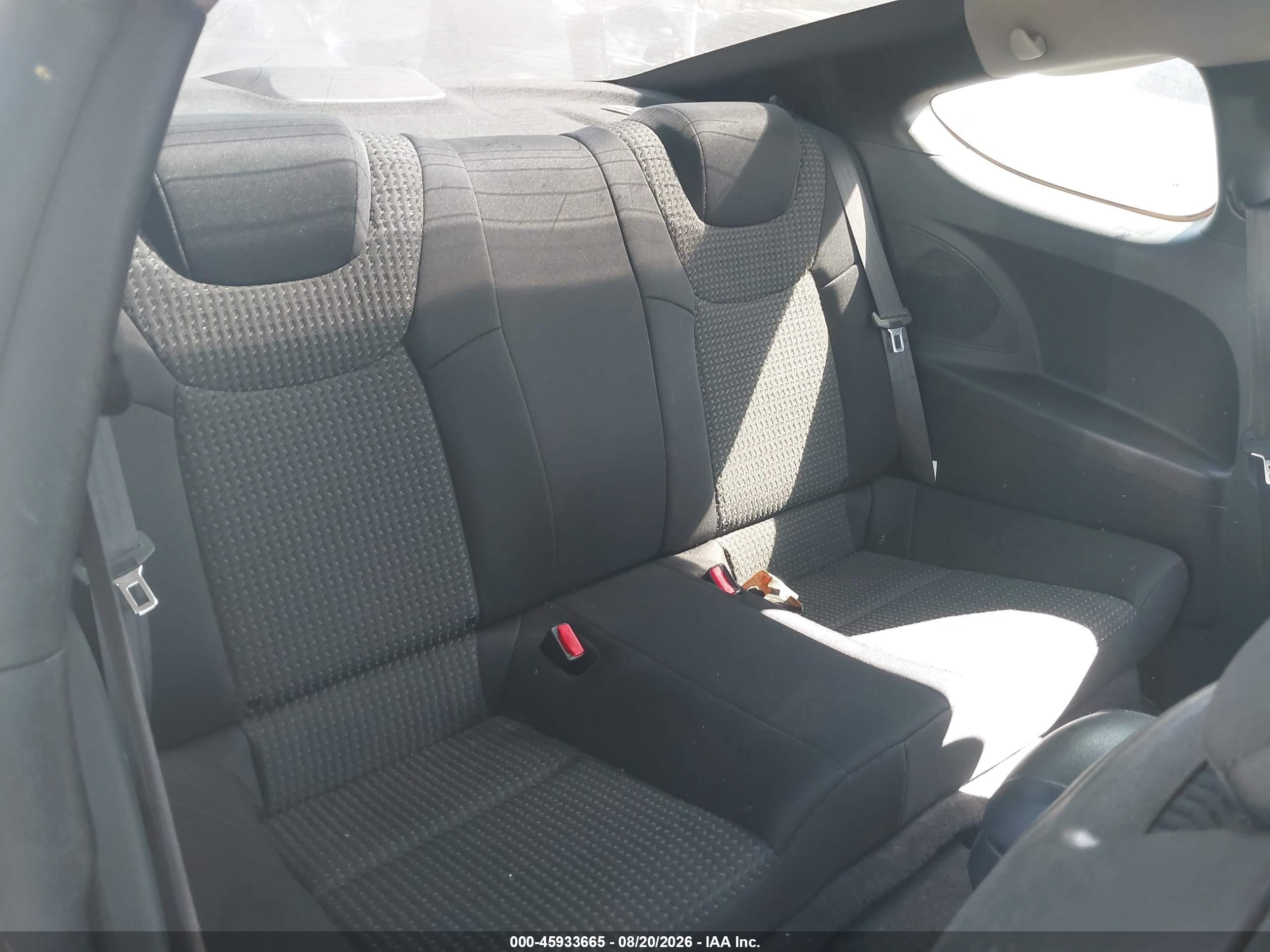 2012 Hyundai Genesis 2.0t White vin: KMHHT6KD0CU075951