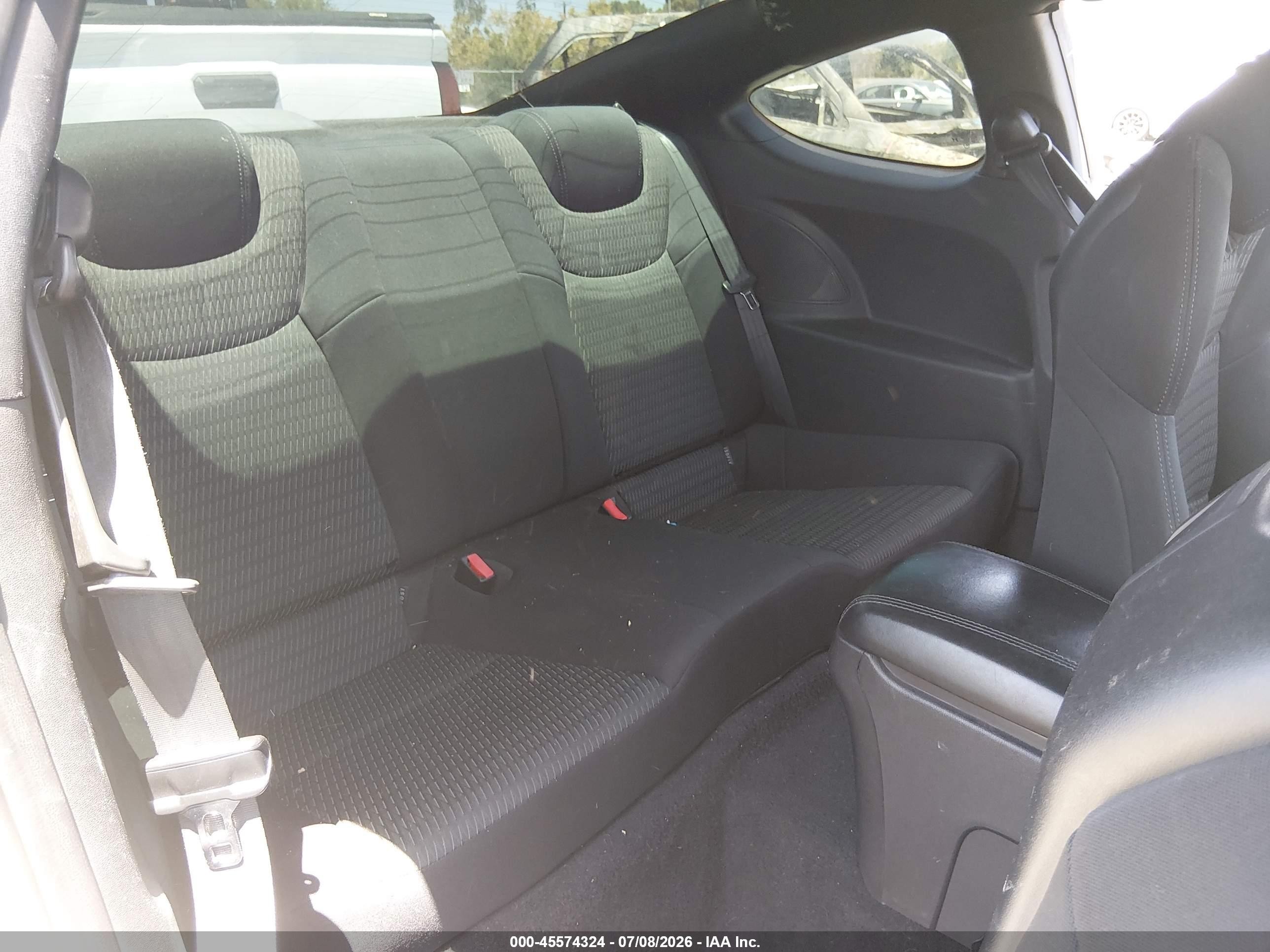 2013 Hyundai Genesis 2.0t Белый vin: KMHHT6KD0DU080908