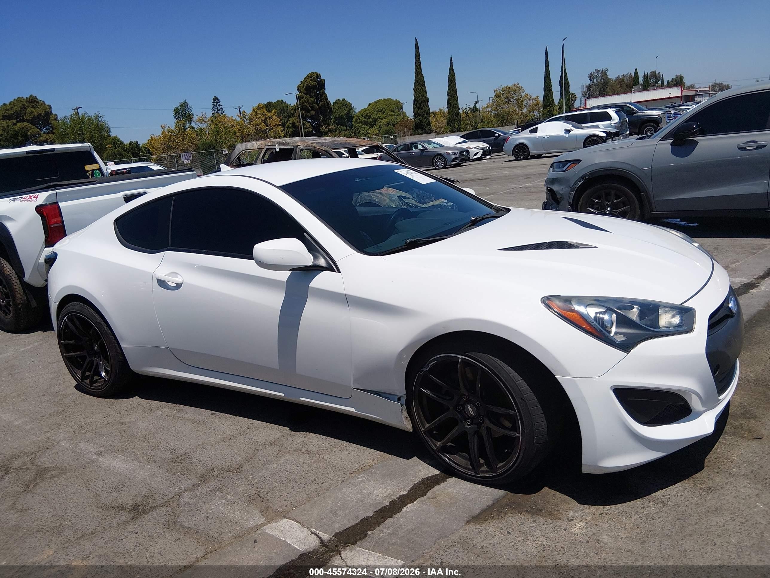 2013 Hyundai Genesis 2.0t Белый vin: KMHHT6KD0DU080908