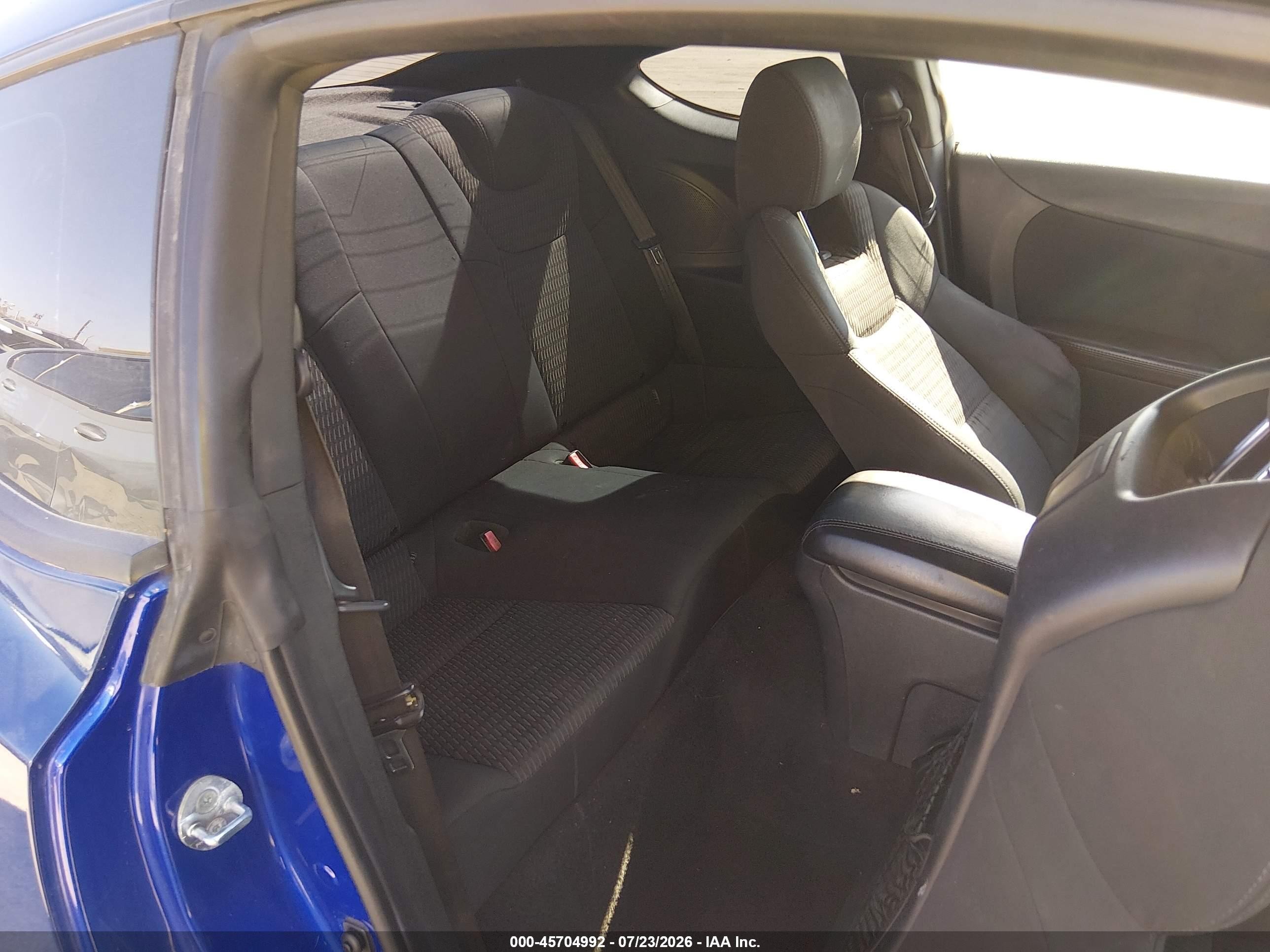 2013 Hyundai Genesis 2.0t Blue vin: KMHHT6KD0DU082271
