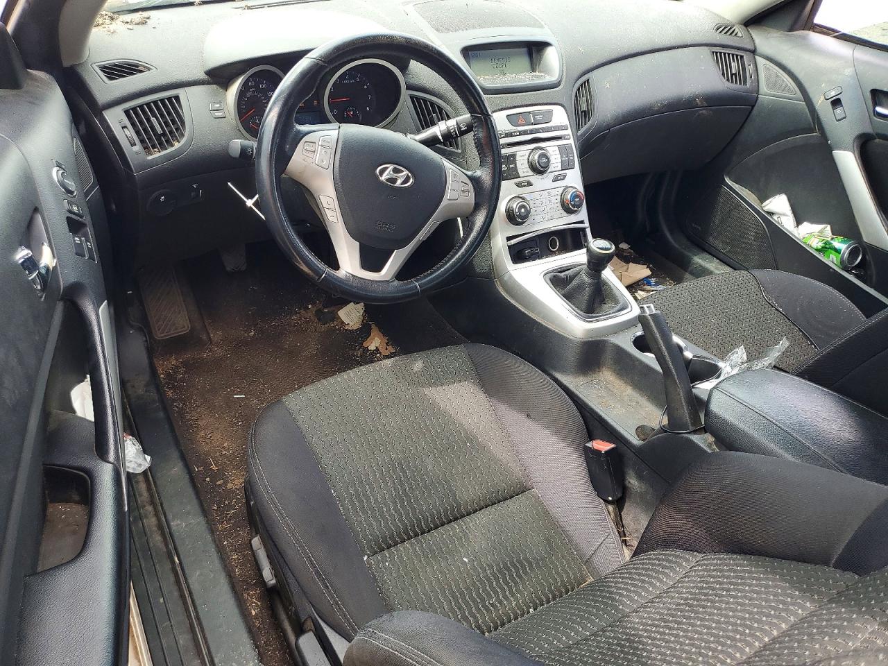 2010 Hyundai Genesis Coupe 2.0t Silver vin: KMHHT6KD1AU021183