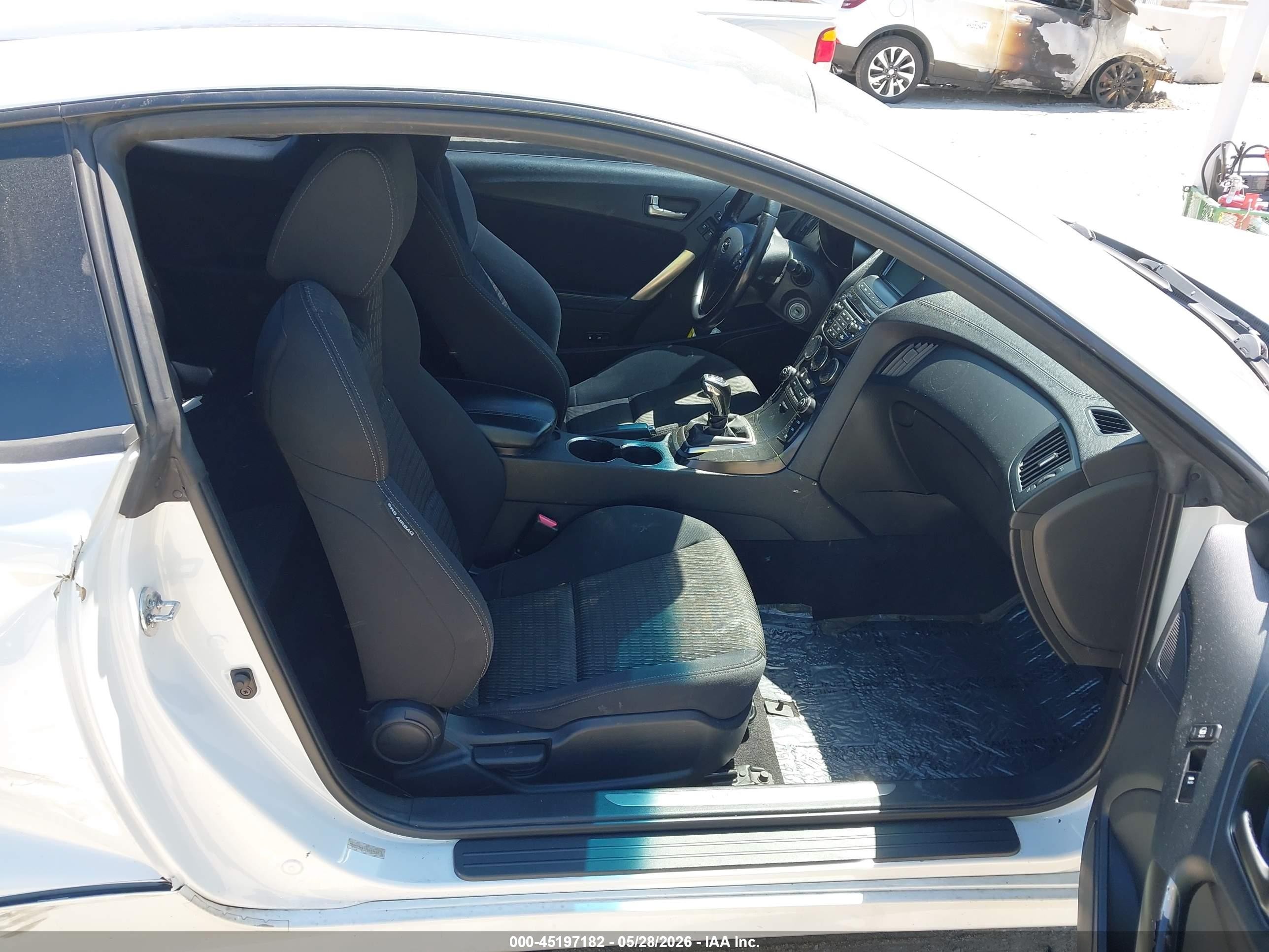 2013 Hyundai Genesis 2.0t White vin: KMHHT6KD1DU089682