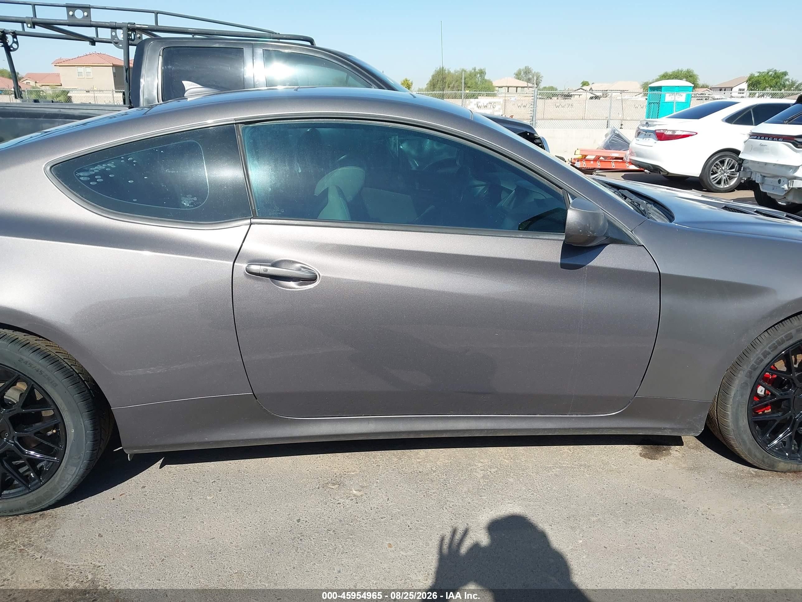 2013 Hyundai Genesis 2.0t Premium Gray vin: KMHHT6KD1DU100079