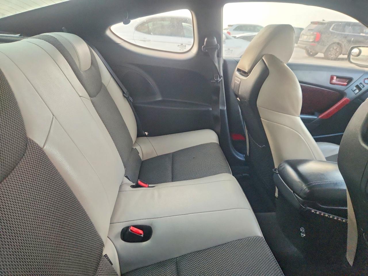 2013 Hyundai Genesis Coupe 2.0t Black vin: KMHHT6KD1DU103600