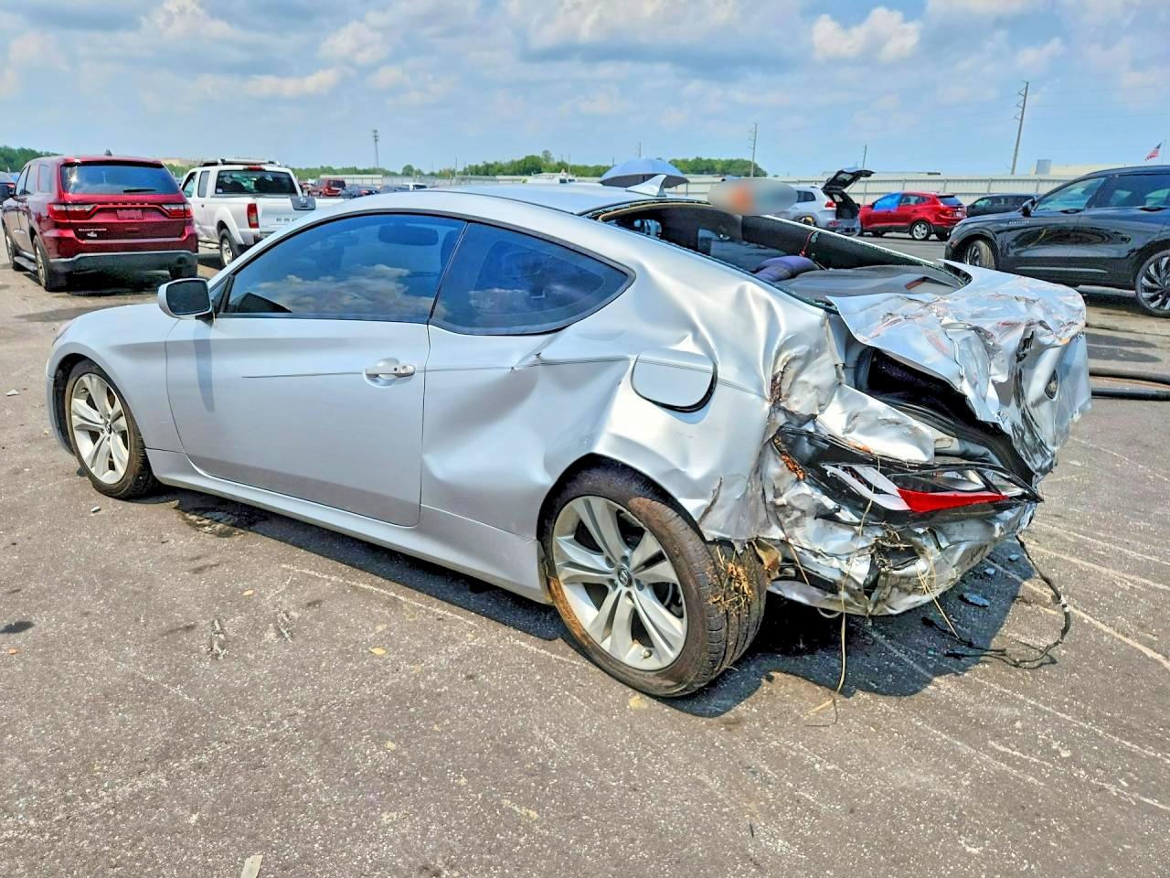 2011 Hyundai Genesis Coupe 2.0t Premium Silver vin: KMHHT6KD2BU045235