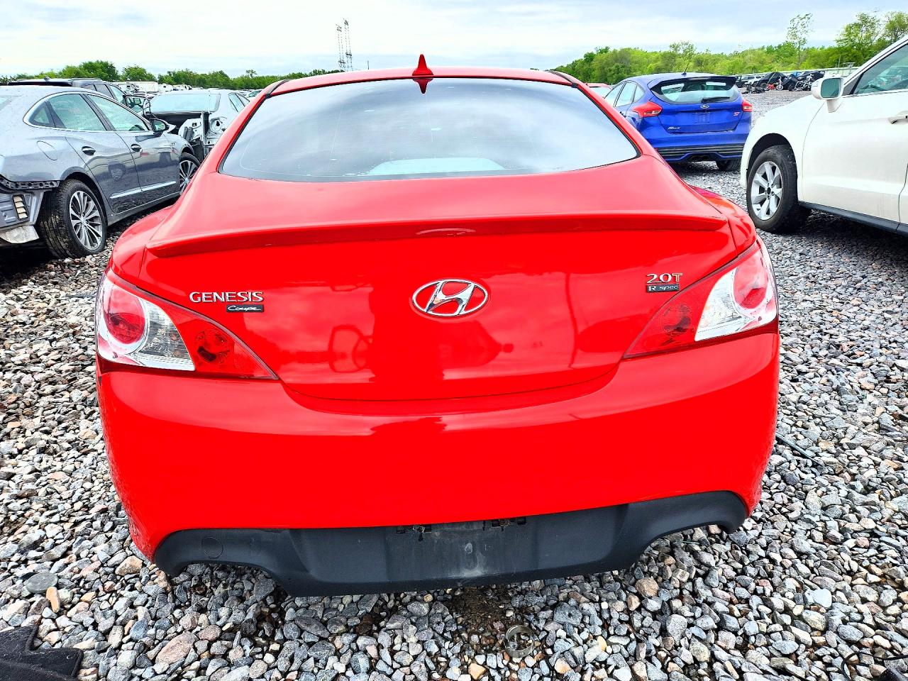 2011 Hyundai Genesis Coupe 2.0t Red vin: KMHHT6KD2BU062262