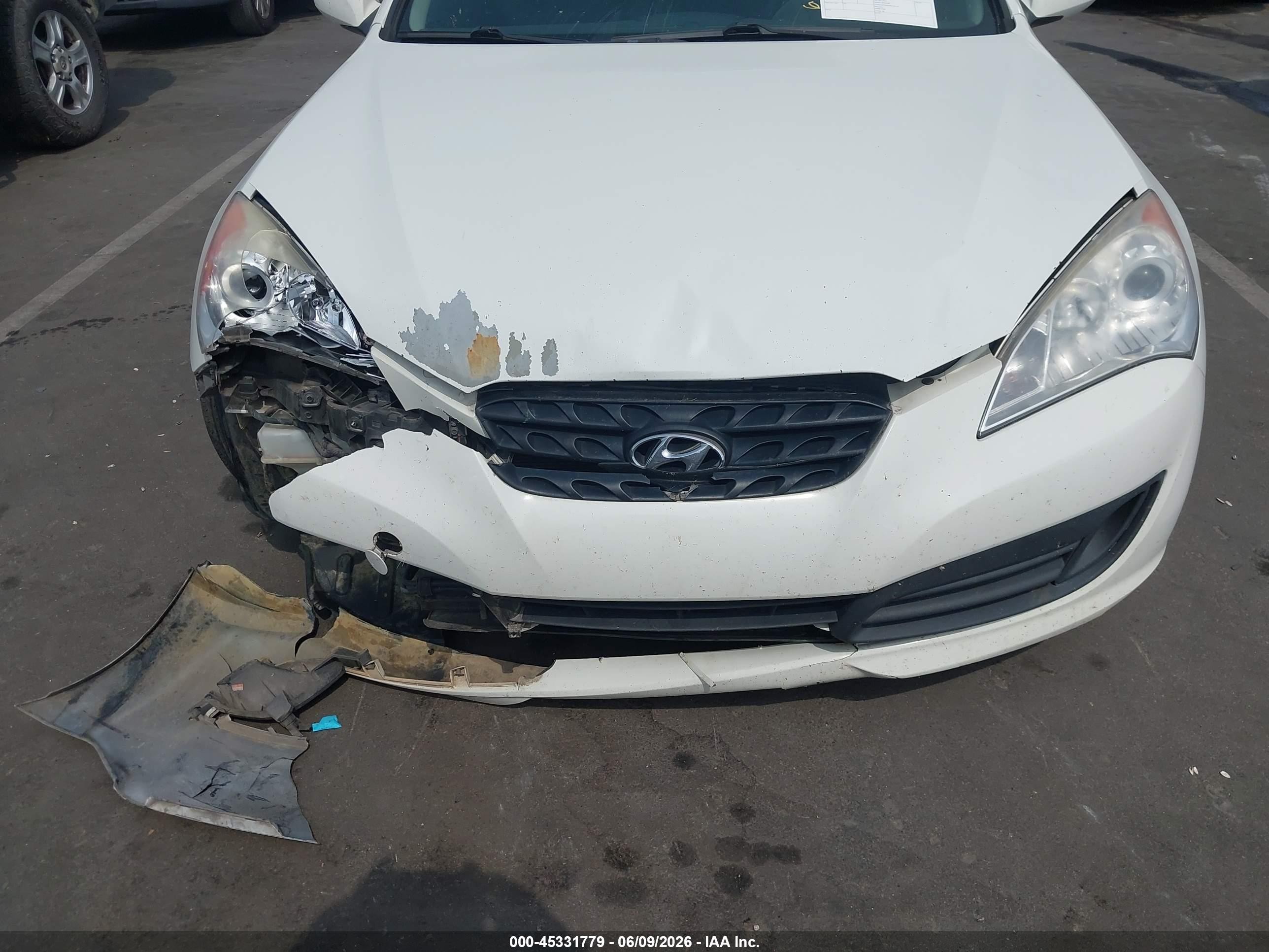 2012 Hyundai Genesis 2.0t White vin: KMHHT6KD2CU067737