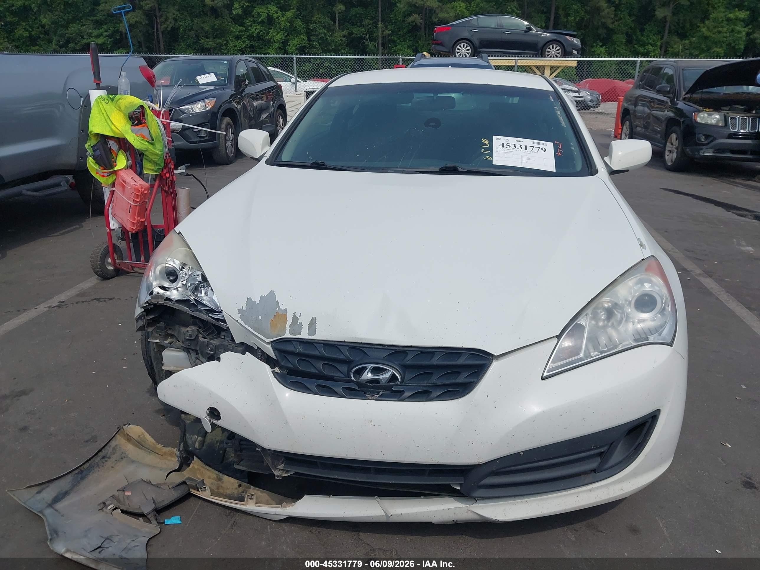 2012 Hyundai Genesis 2.0t White vin: KMHHT6KD2CU067737