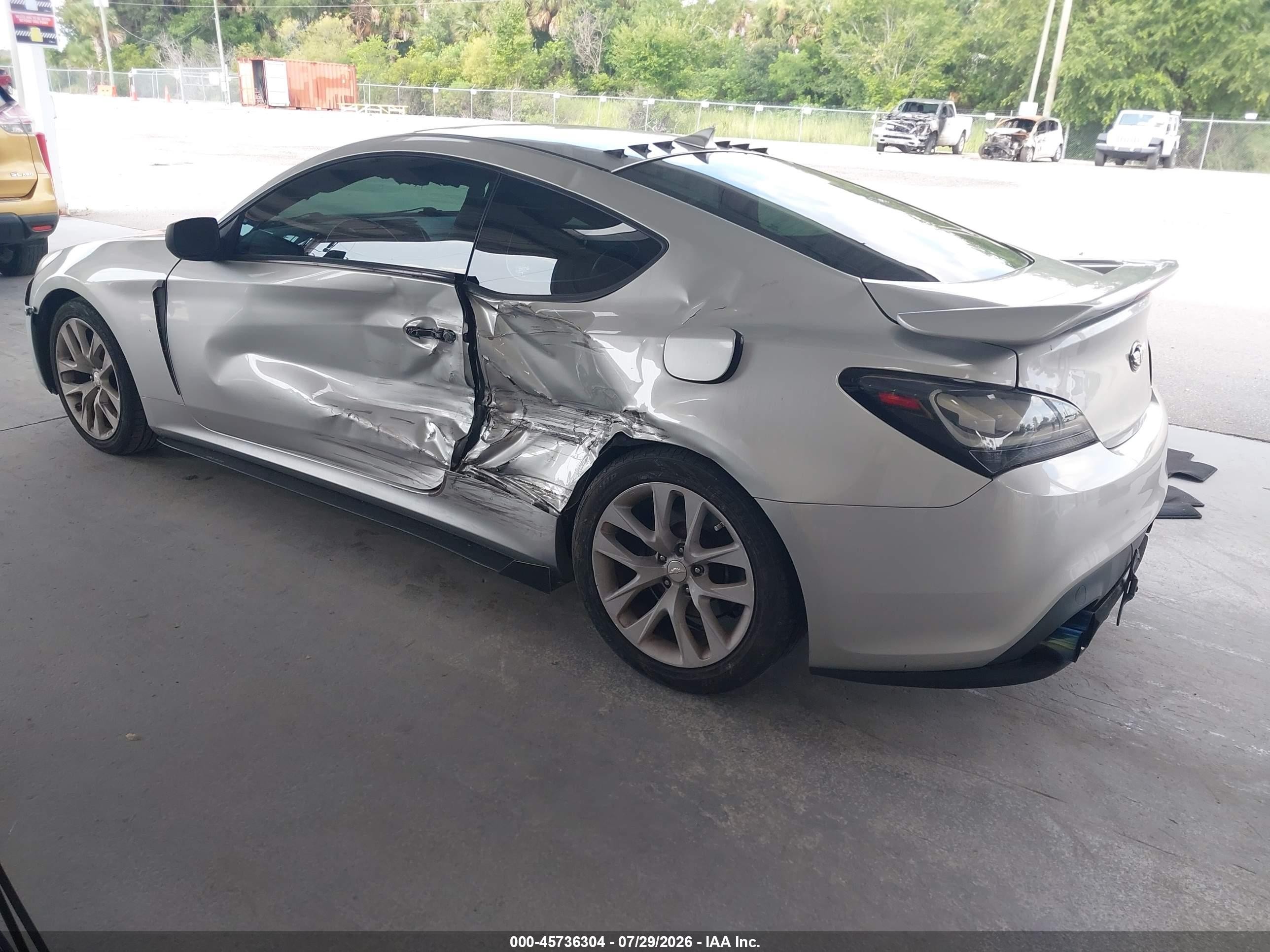 2013 Hyundai Genesis 2.0t Premium Silver vin: KMHHT6KD2DU086970