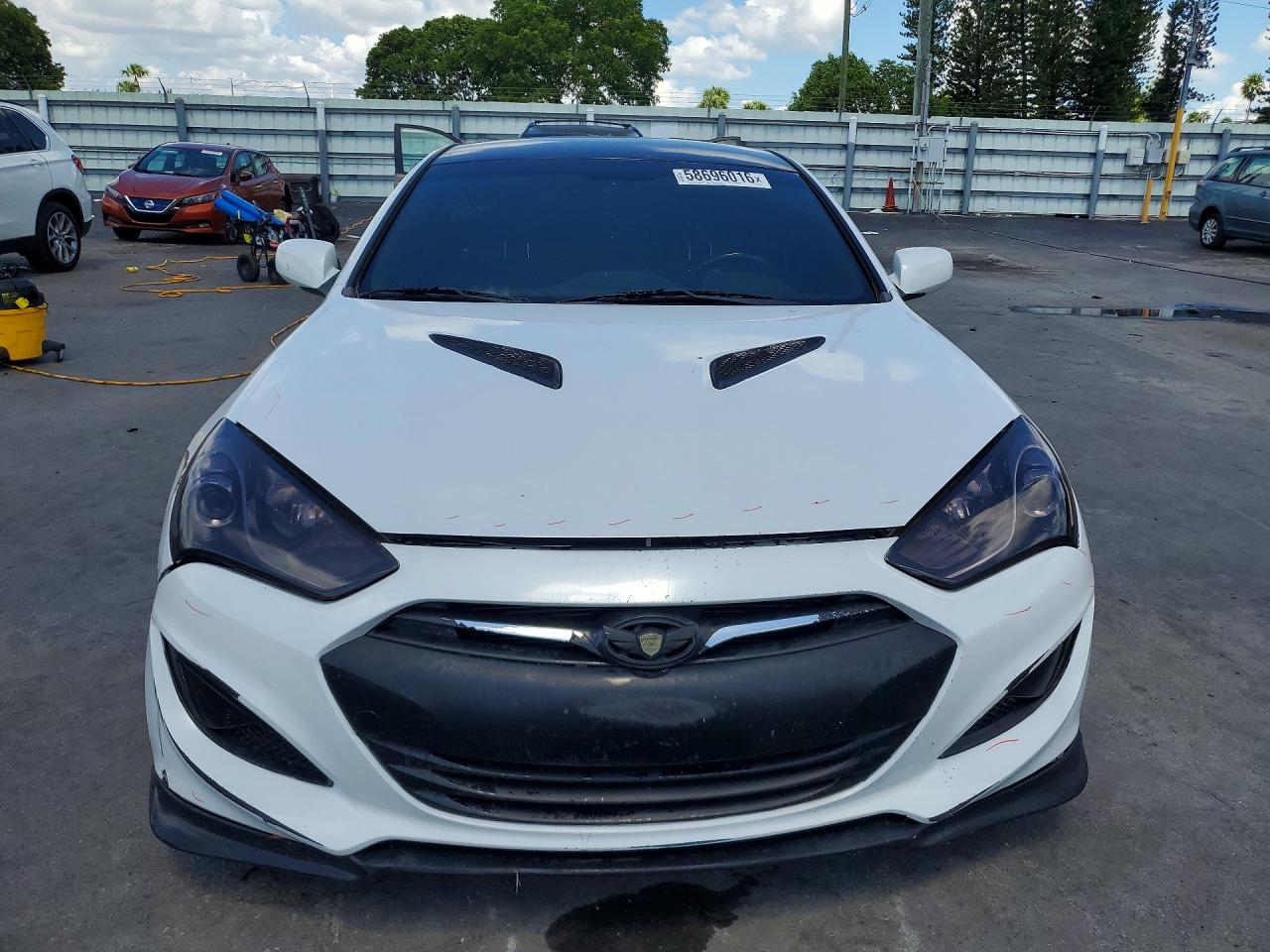2013 Hyundai Genesis Coupe 2.0t White vin: KMHHT6KD2DU105193