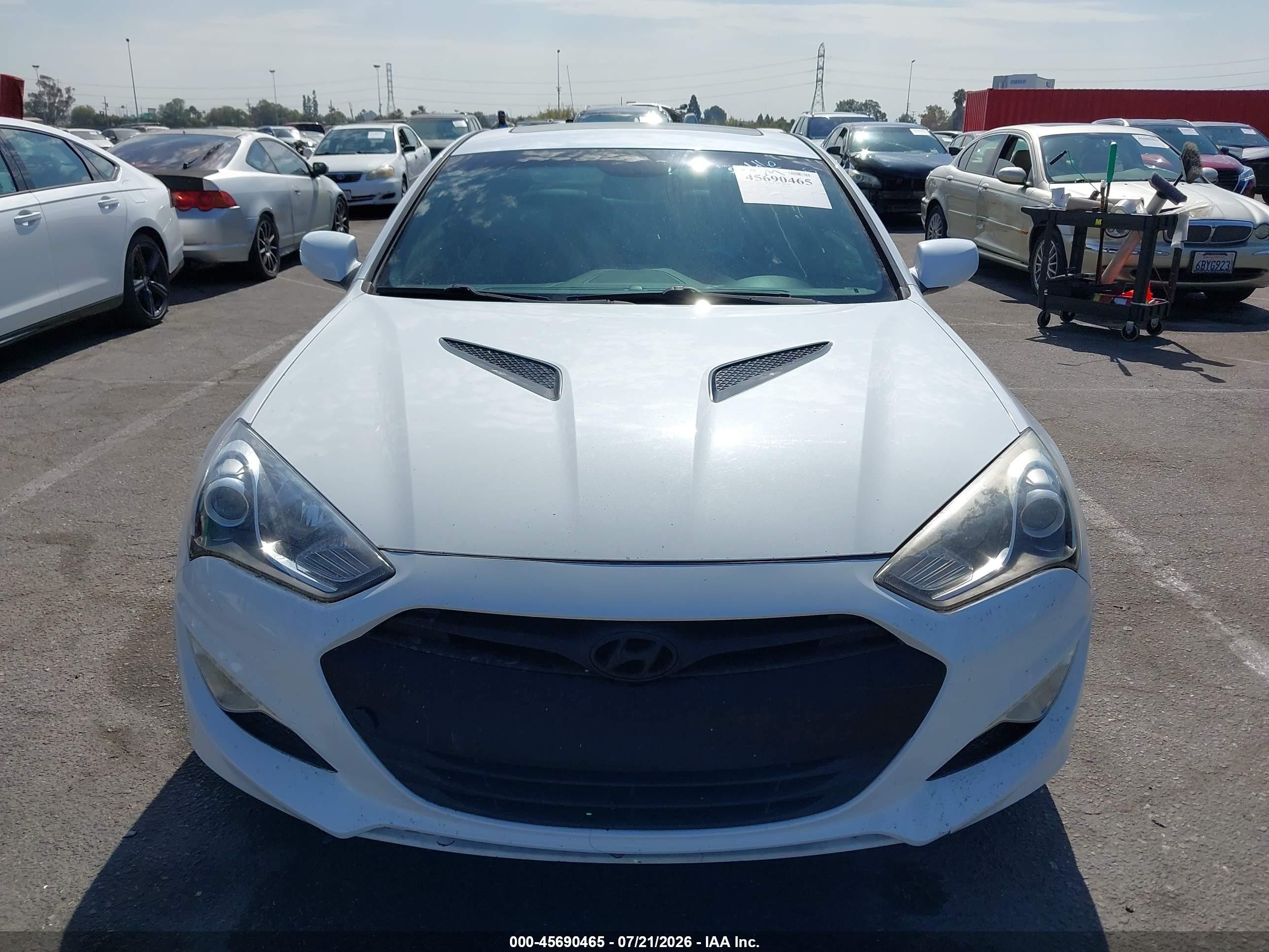 2014 Hyundai Genesis 2.0t Premium White vin: KMHHT6KD2EU118351