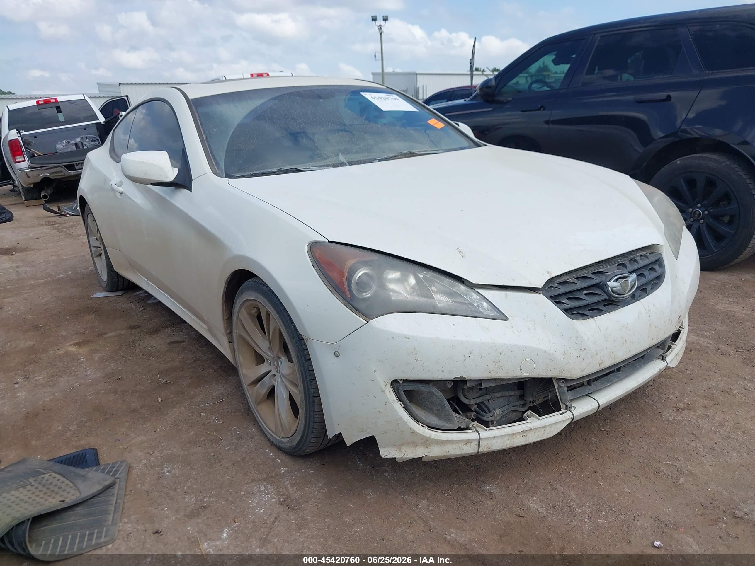 2010 Hyundai Genesis 2.0t Premium White vin: KMHHT6KD3AU018642