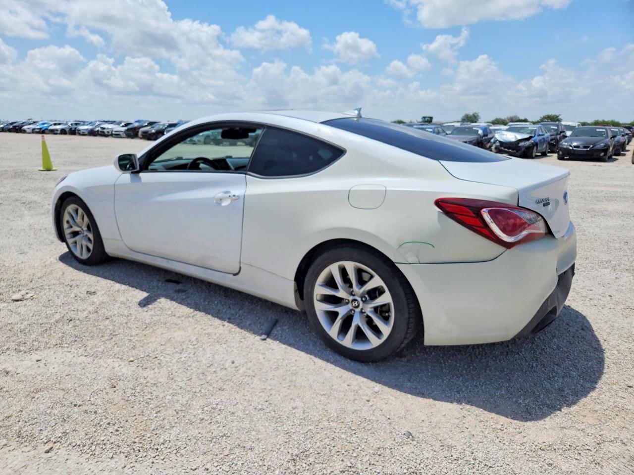 2013 Hyundai Genesis Coupe 2.0t White vin: KMHHT6KD3DU091997