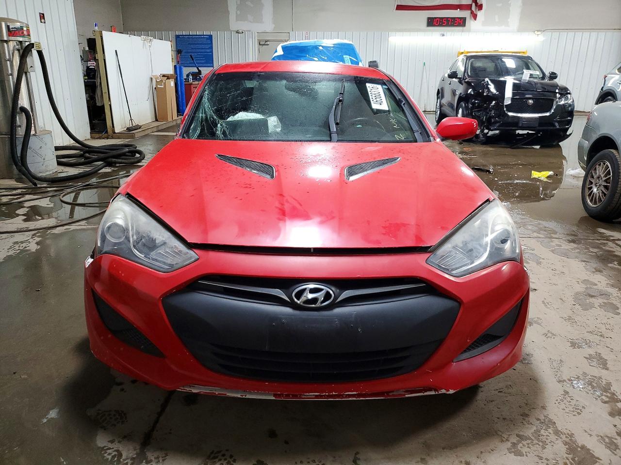2013 Hyundai Genesis Coupe 2.0t Red vin: KMHHT6KD3DU095256