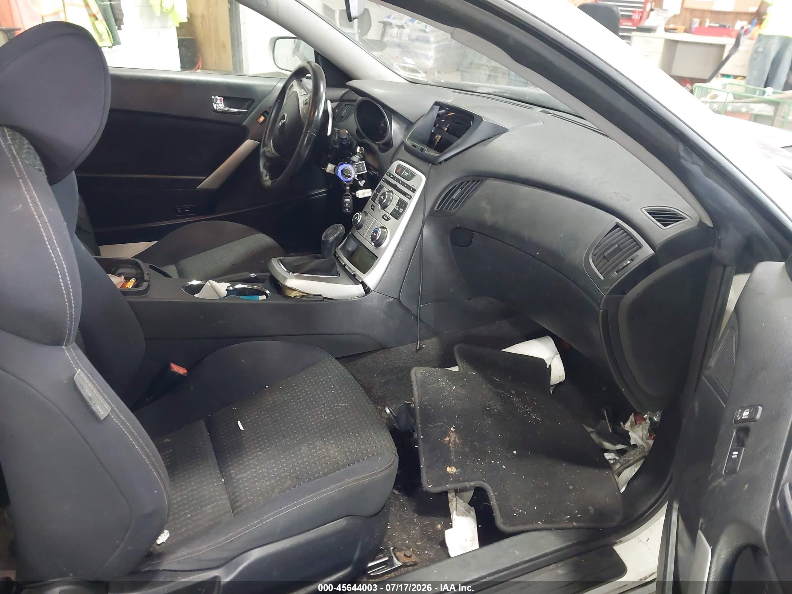2010 Hyundai Genesis 2.0t White vin: KMHHT6KD4AU008248