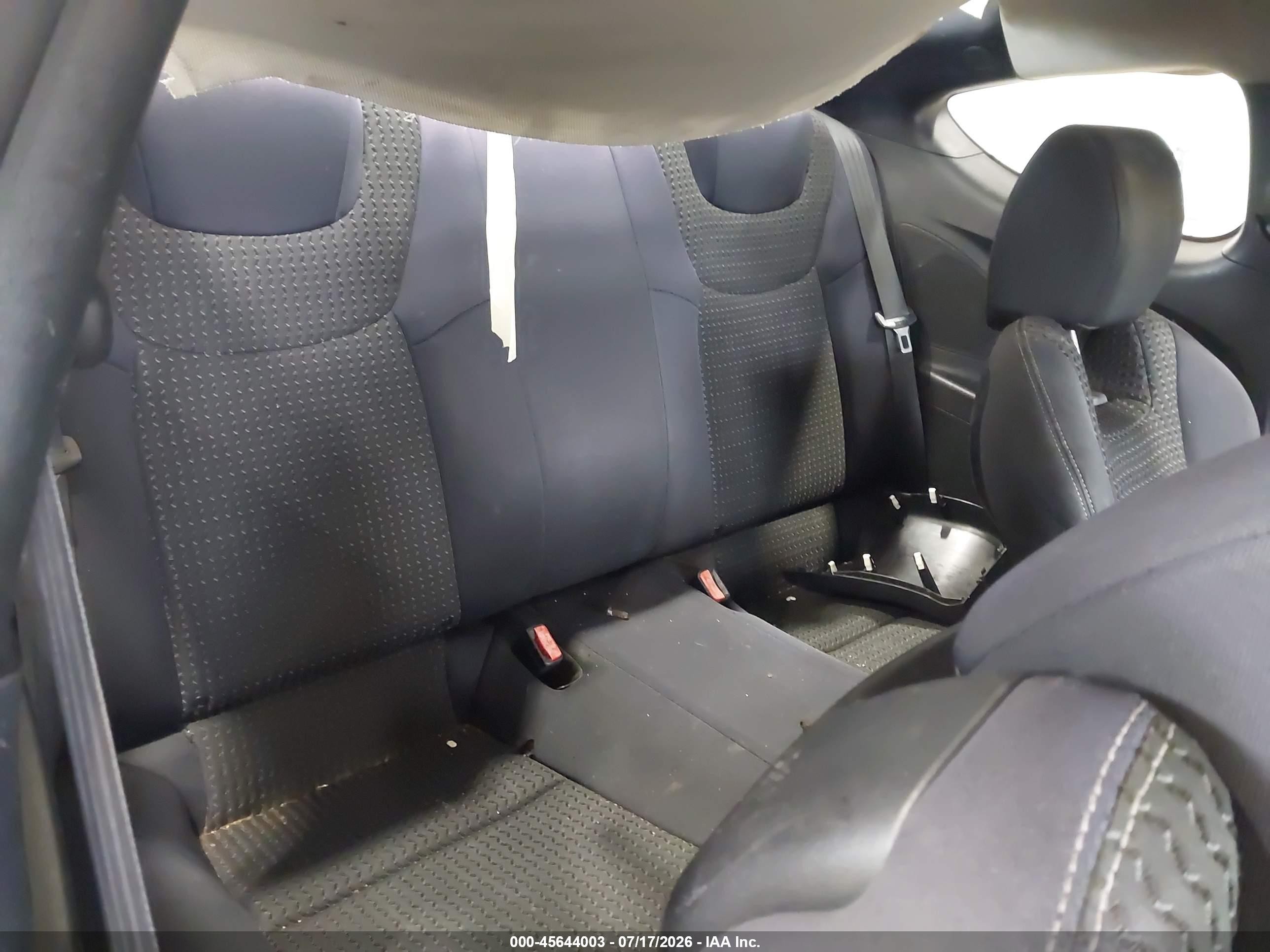 2010 Hyundai Genesis 2.0t White vin: KMHHT6KD4AU008248