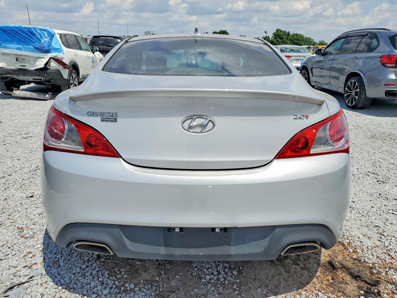 2011 Hyundai Genesis Coupe 2.0t Silver vin: KMHHT6KD4BU044698