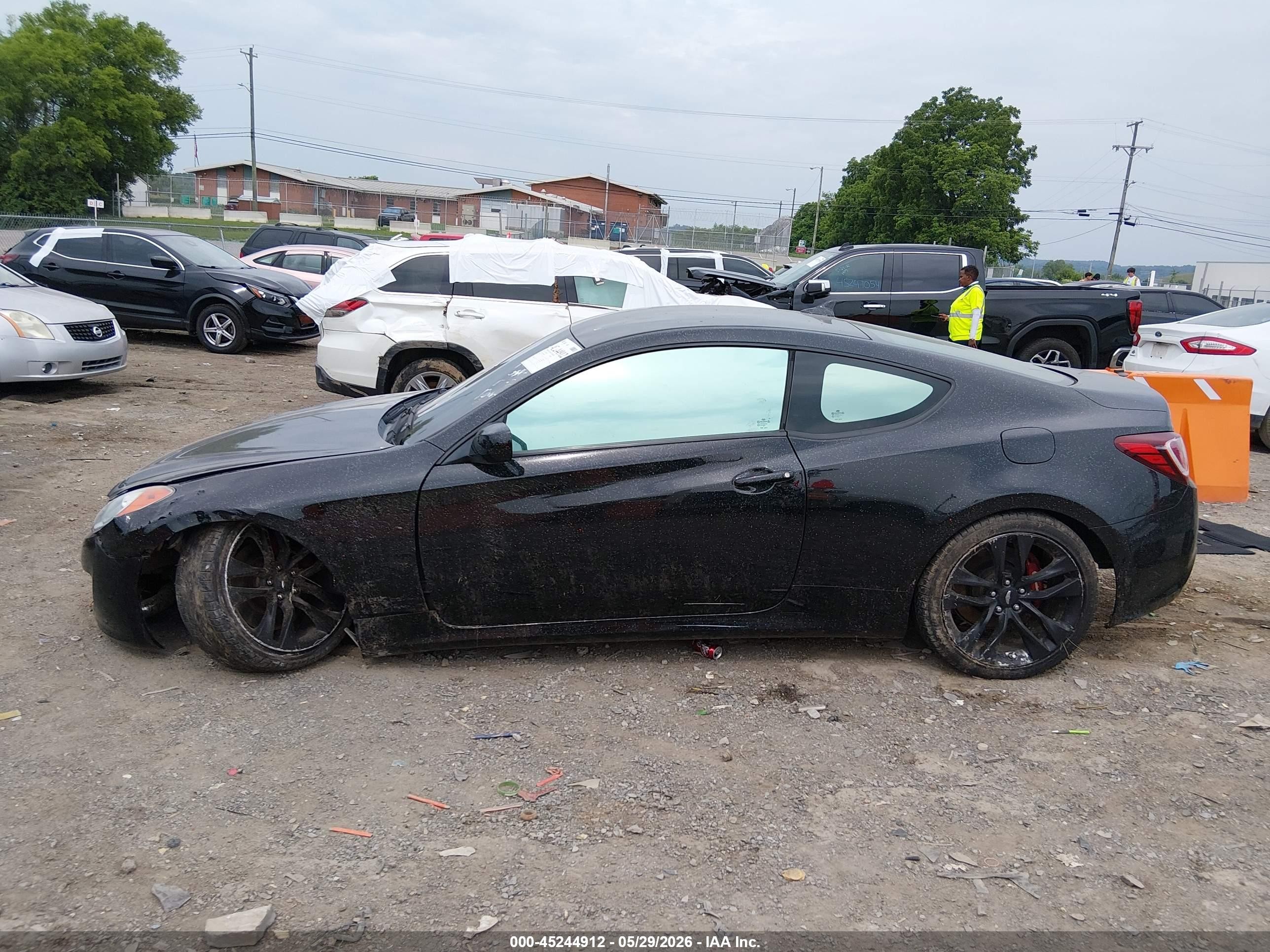 2011 Hyundai Genesis 2.0t R-spec Черный vin: KMHHT6KD4BU054261