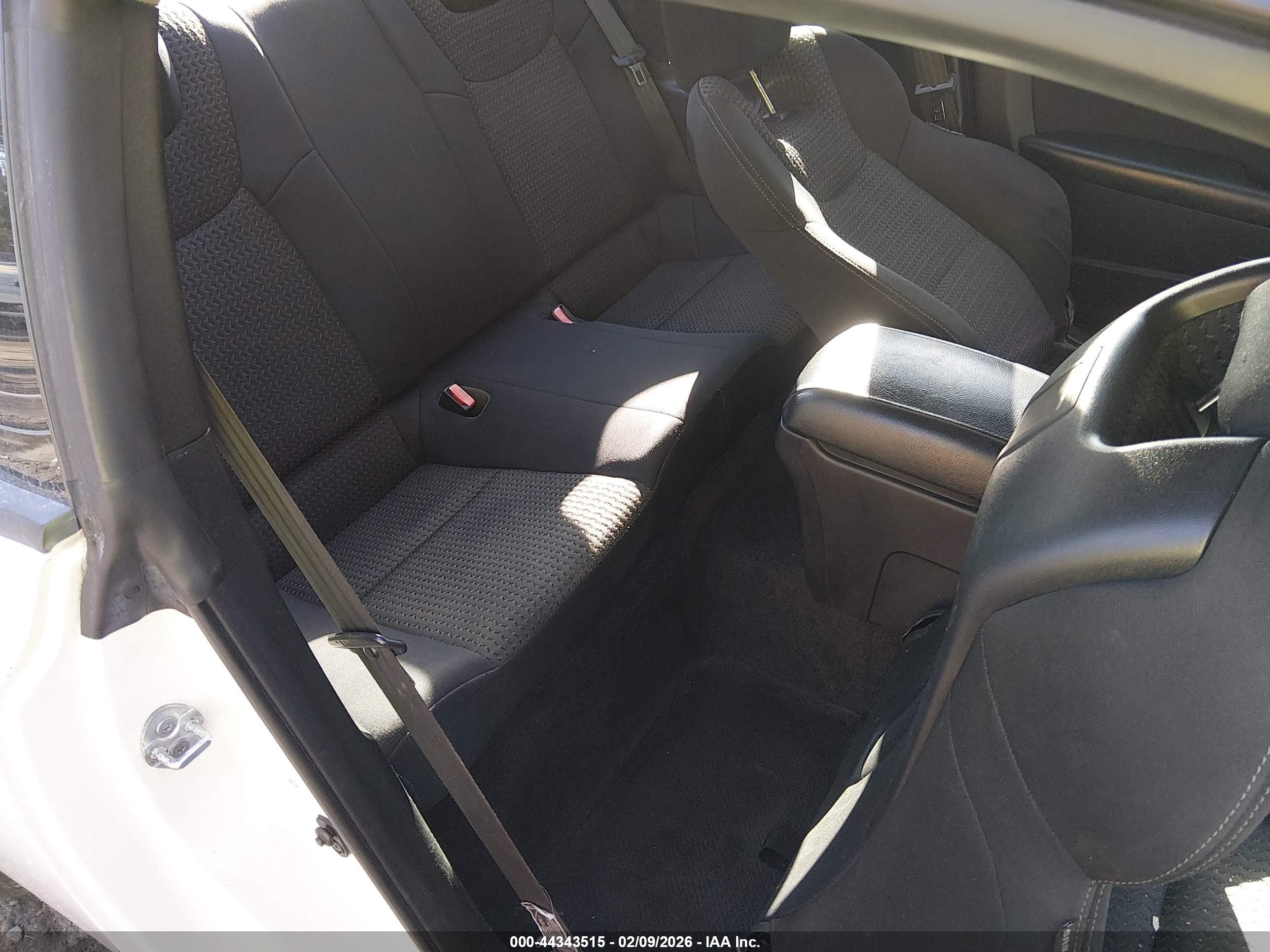 2012 Hyundai Genesis 2.0t White vin: KMHHT6KD4CU074396
