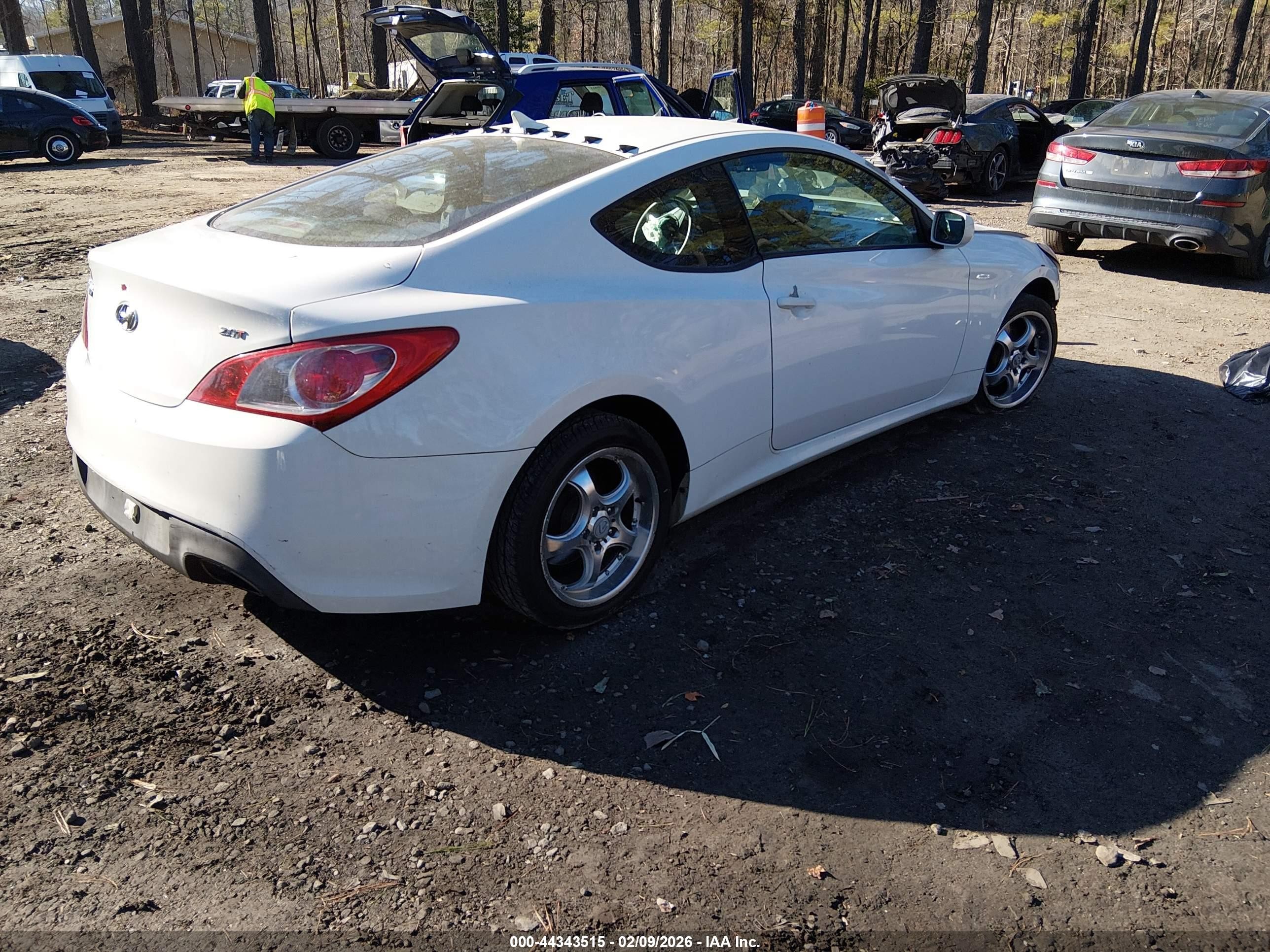 2012 Hyundai Genesis 2.0t White vin: KMHHT6KD4CU074396