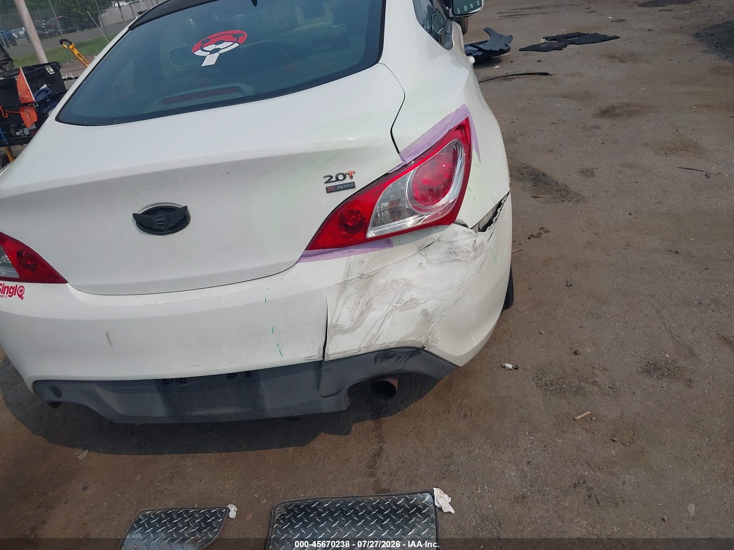 2012 Hyundai Genesis 2.0t R-spec Silver vin: KMHHT6KD5CU074214