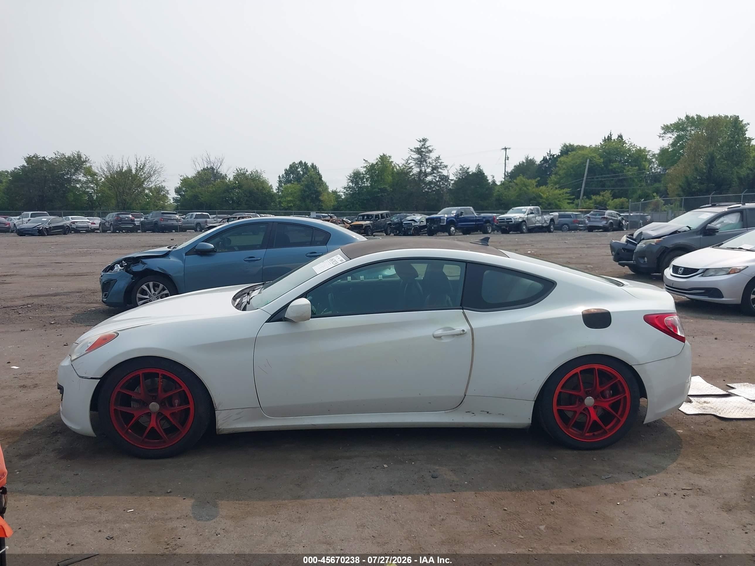 2012 Hyundai Genesis 2.0t R-spec Silver vin: KMHHT6KD5CU074214