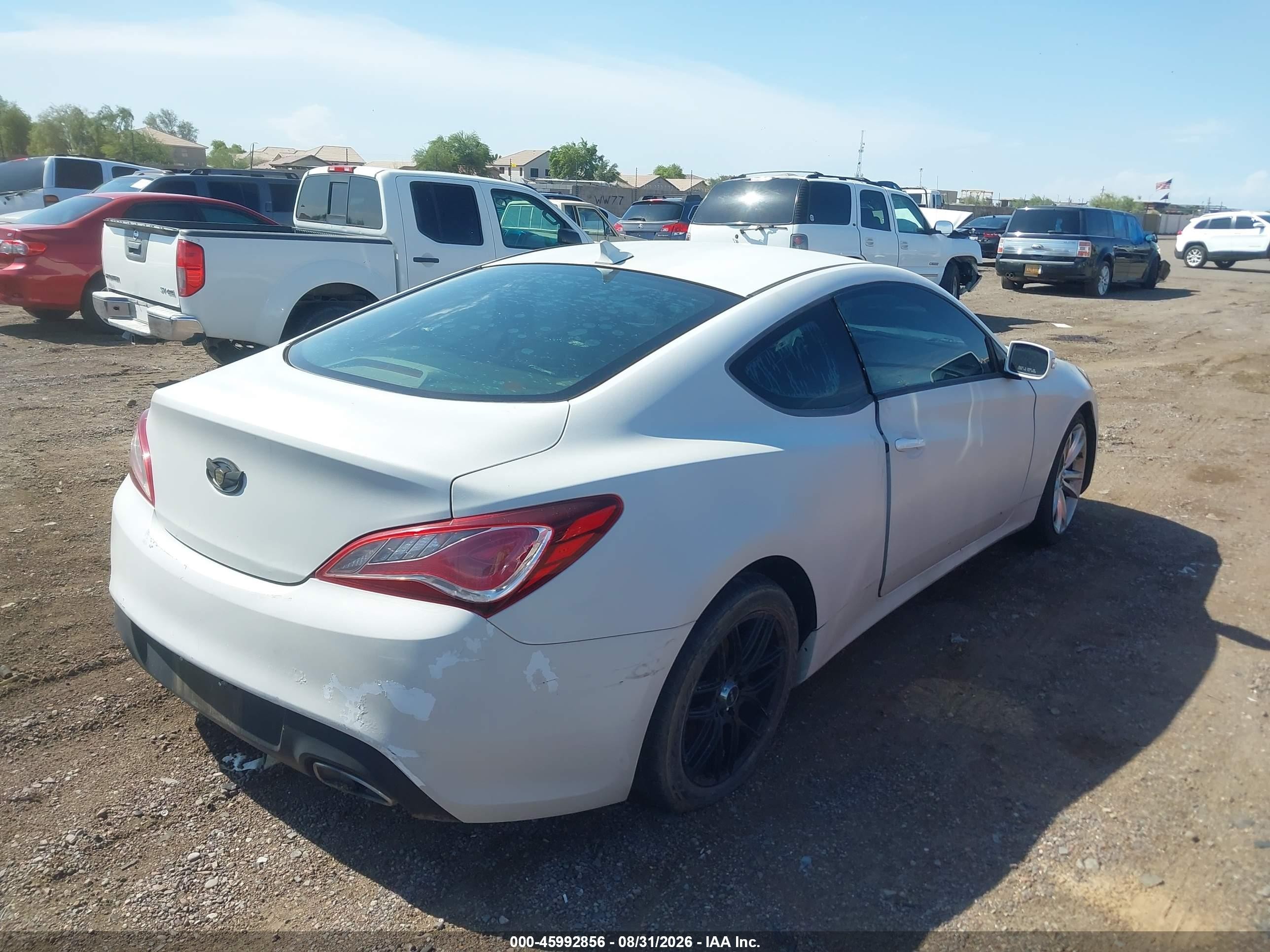 2013 Hyundai Genesis 2.0t White vin: KMHHT6KD5DU109559