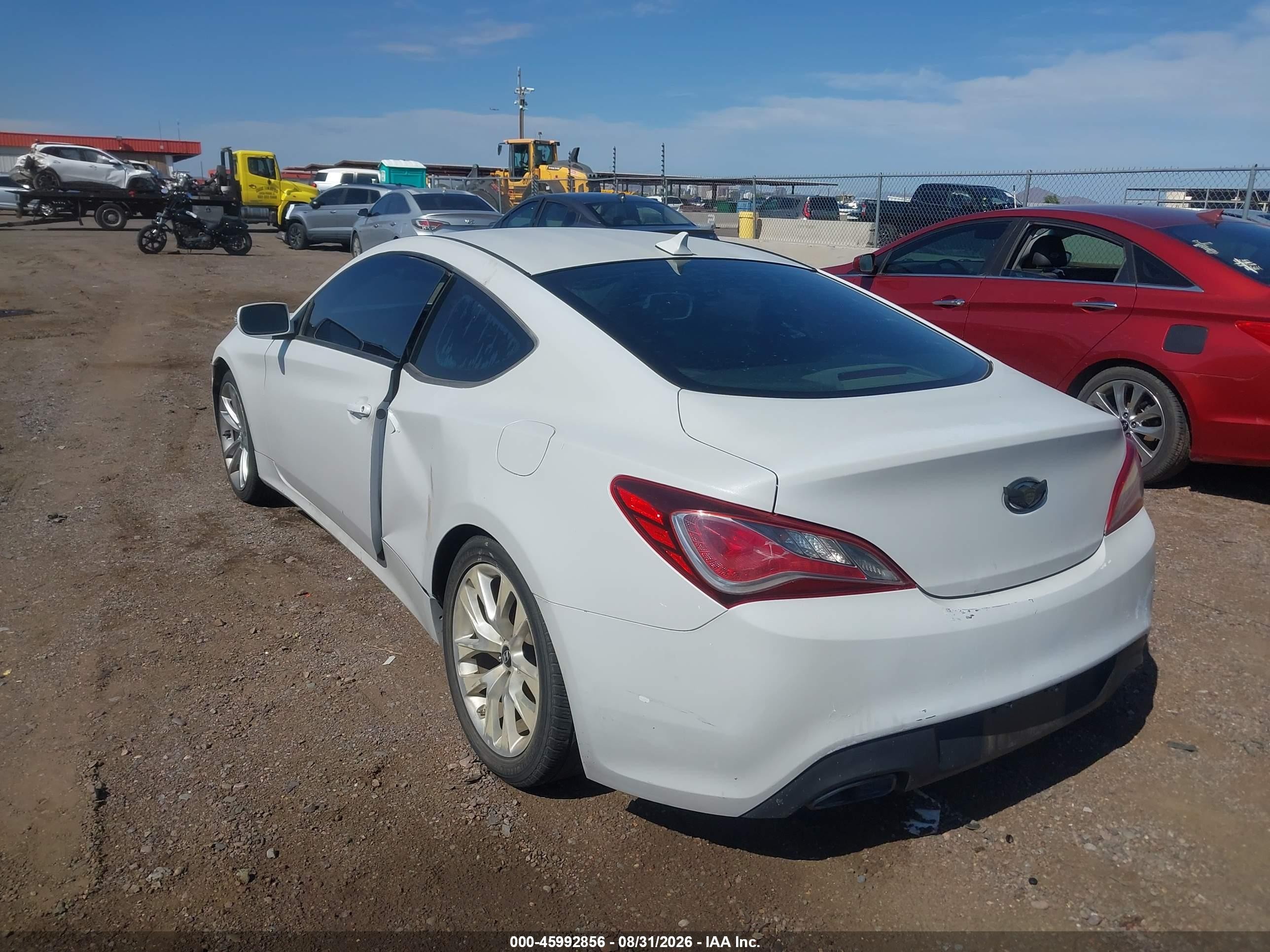 2013 Hyundai Genesis 2.0t White vin: KMHHT6KD5DU109559