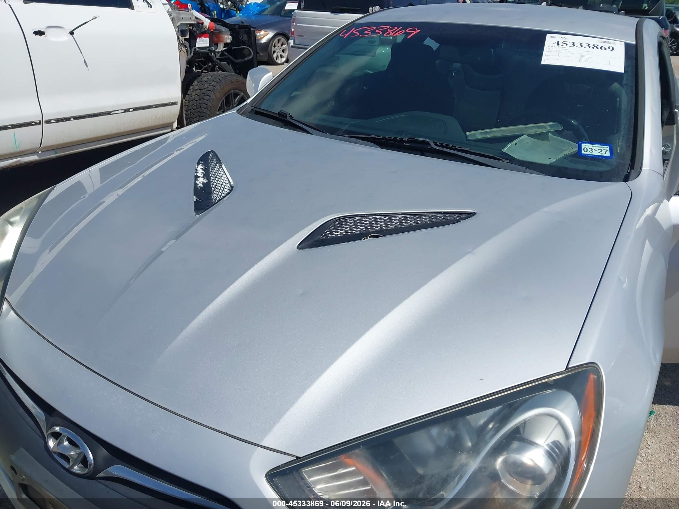 2014 Hyundai Genesis 2.0t Silver vin: KMHHT6KD5EU115539