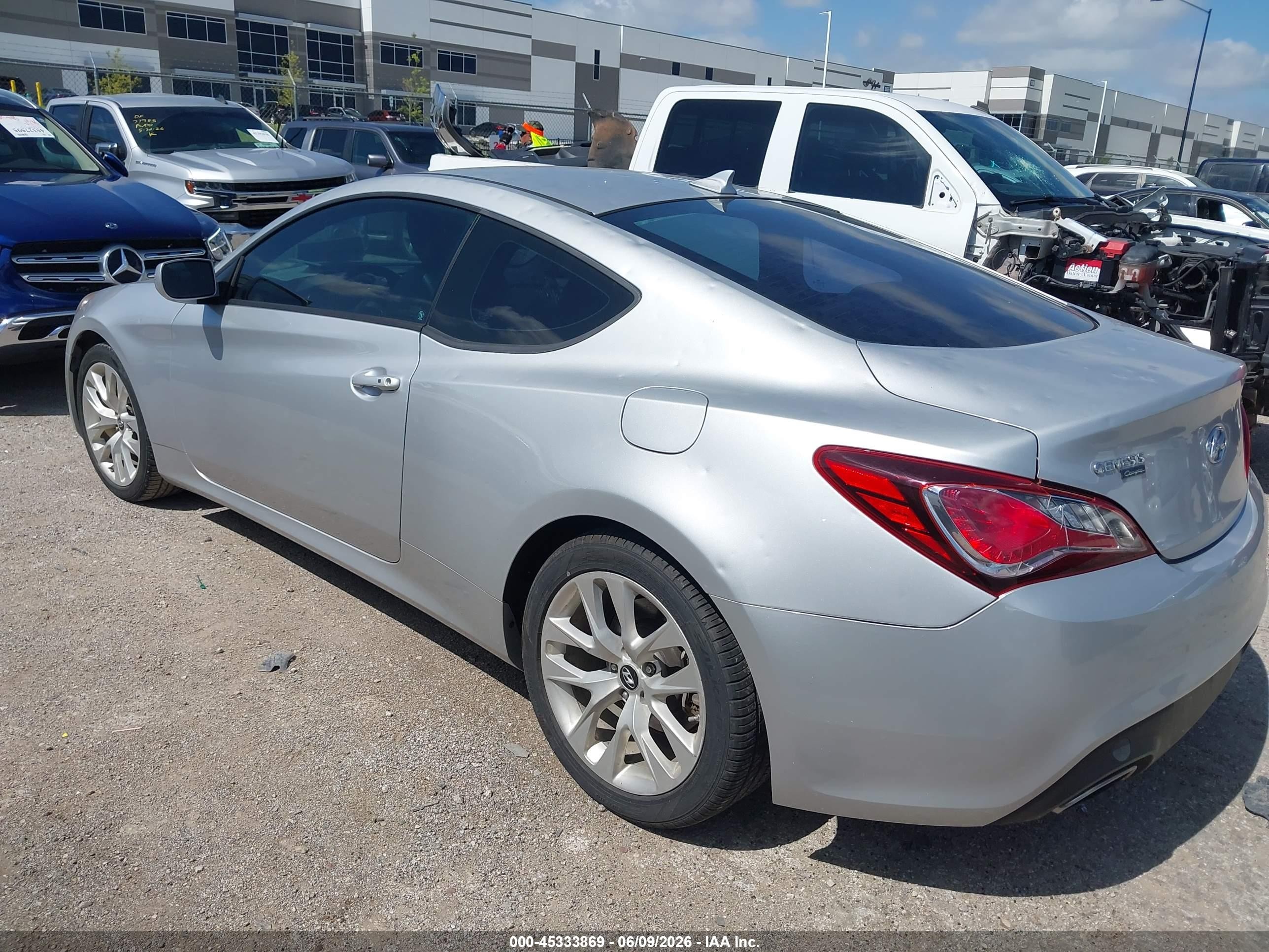 2014 Hyundai Genesis 2.0t Silver vin: KMHHT6KD5EU115539