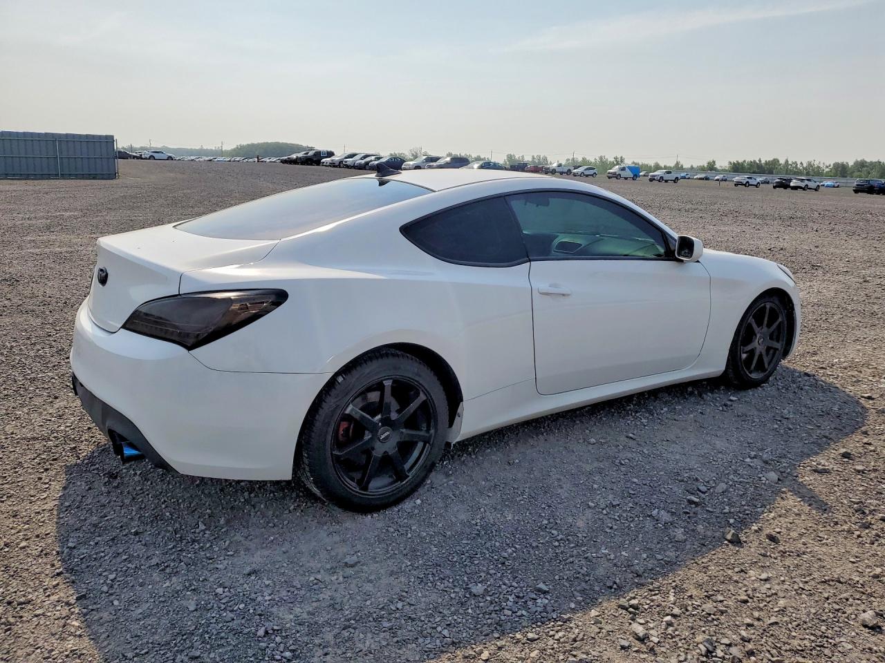 2010 Hyundai Genesis Coupe 2.0t White vin: KMHHT6KD6AU015055