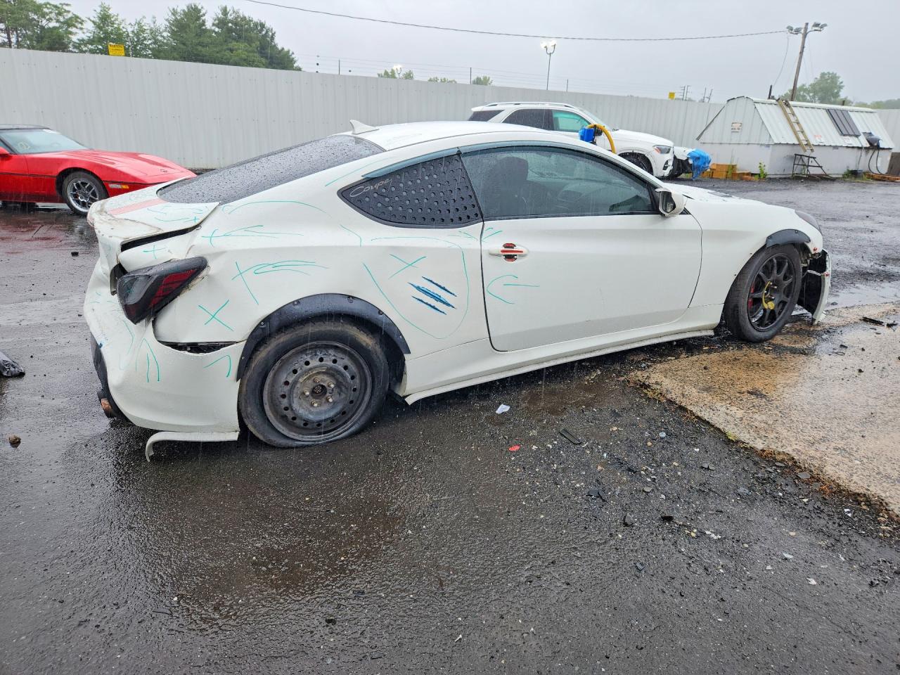 2010 Hyundai Genesis Coupe 2.0t R-spec Белый vin: KMHHT6KD6AU027707