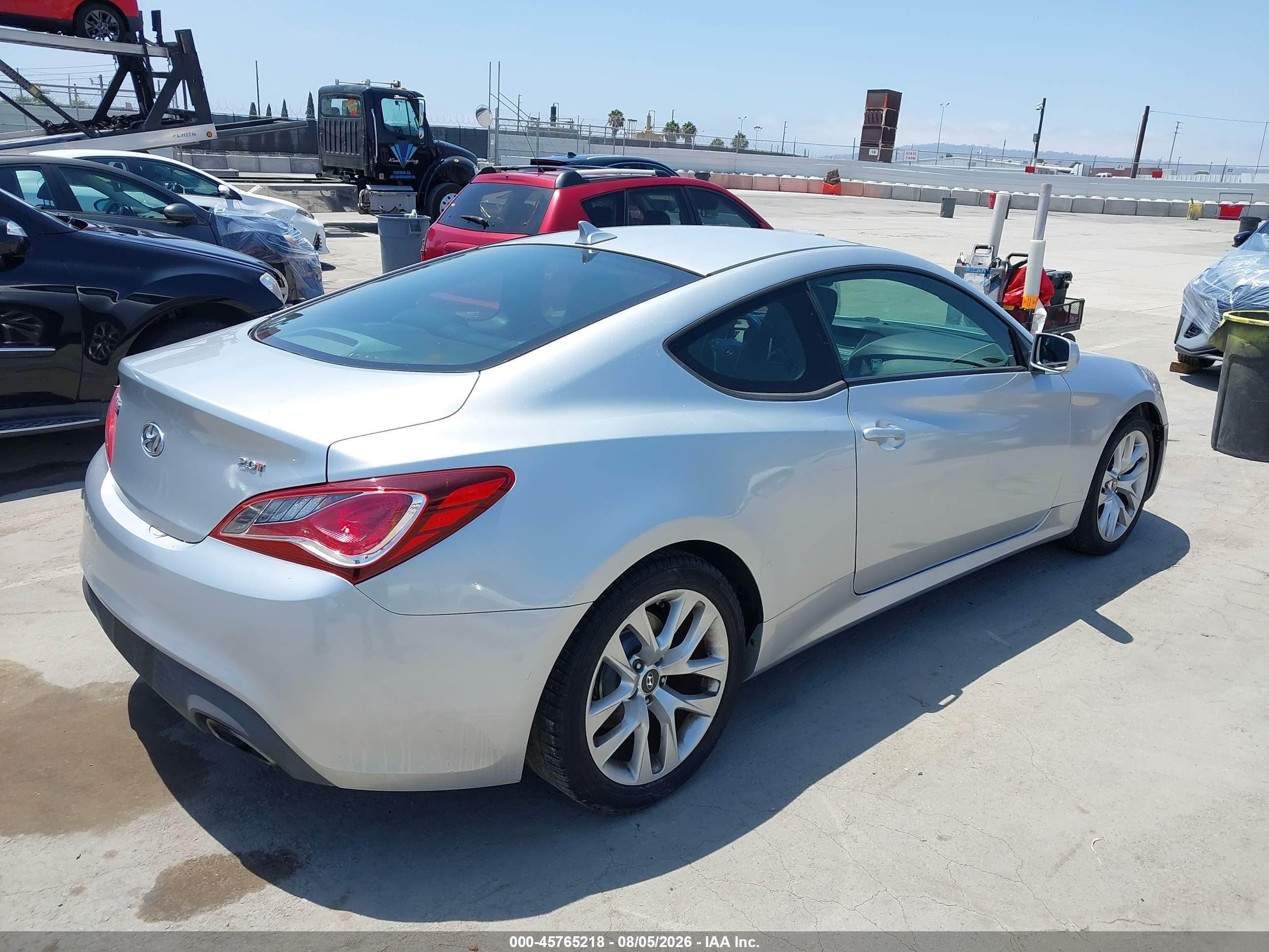2013 Hyundai Genesis 2.0t Silver vin: KMHHT6KD6DU086146