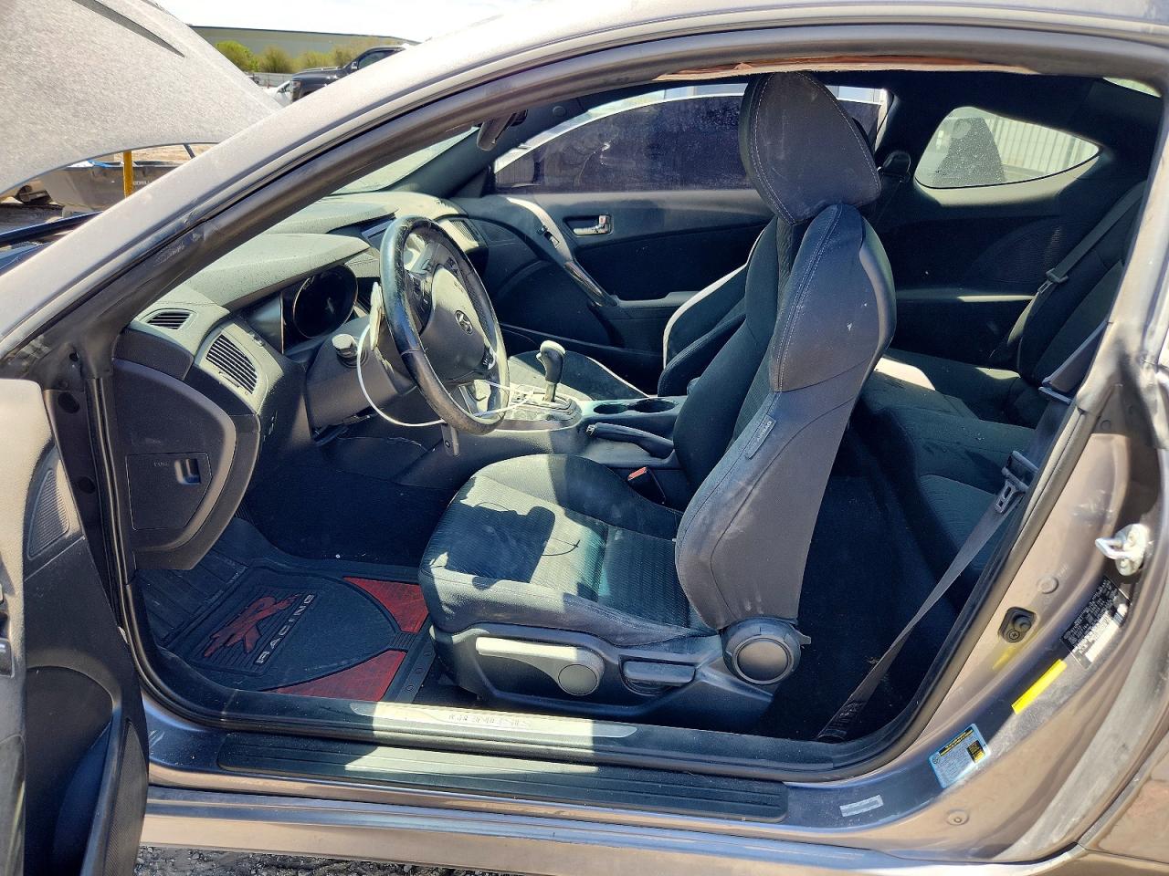 2014 Hyundai Genesis Coupe 2.0t Gray vin: KMHHT6KD6EU115601